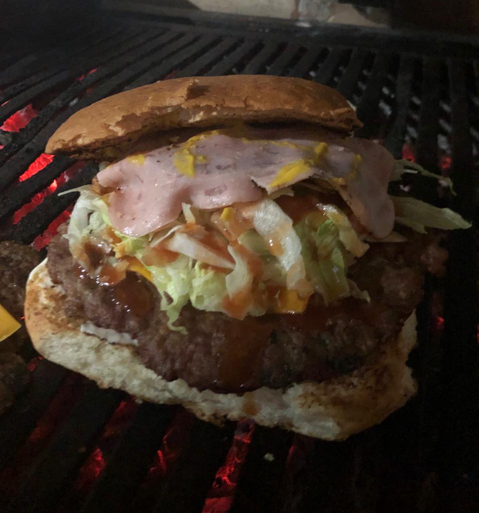 SUPER HAMBURGUESAS AL CARBÓN image 6