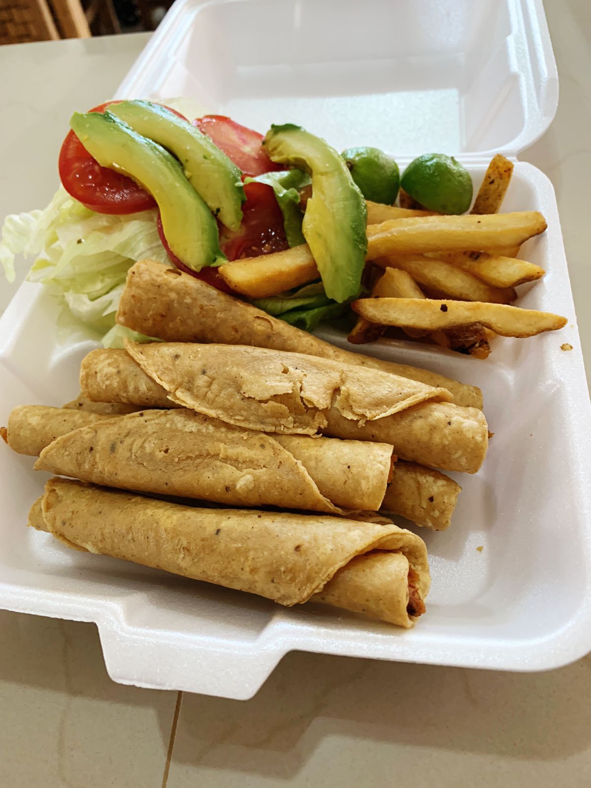 Lonchería el güero image 3