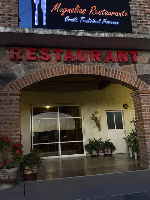 MAGNOLIAS RESTAURANTE image 1