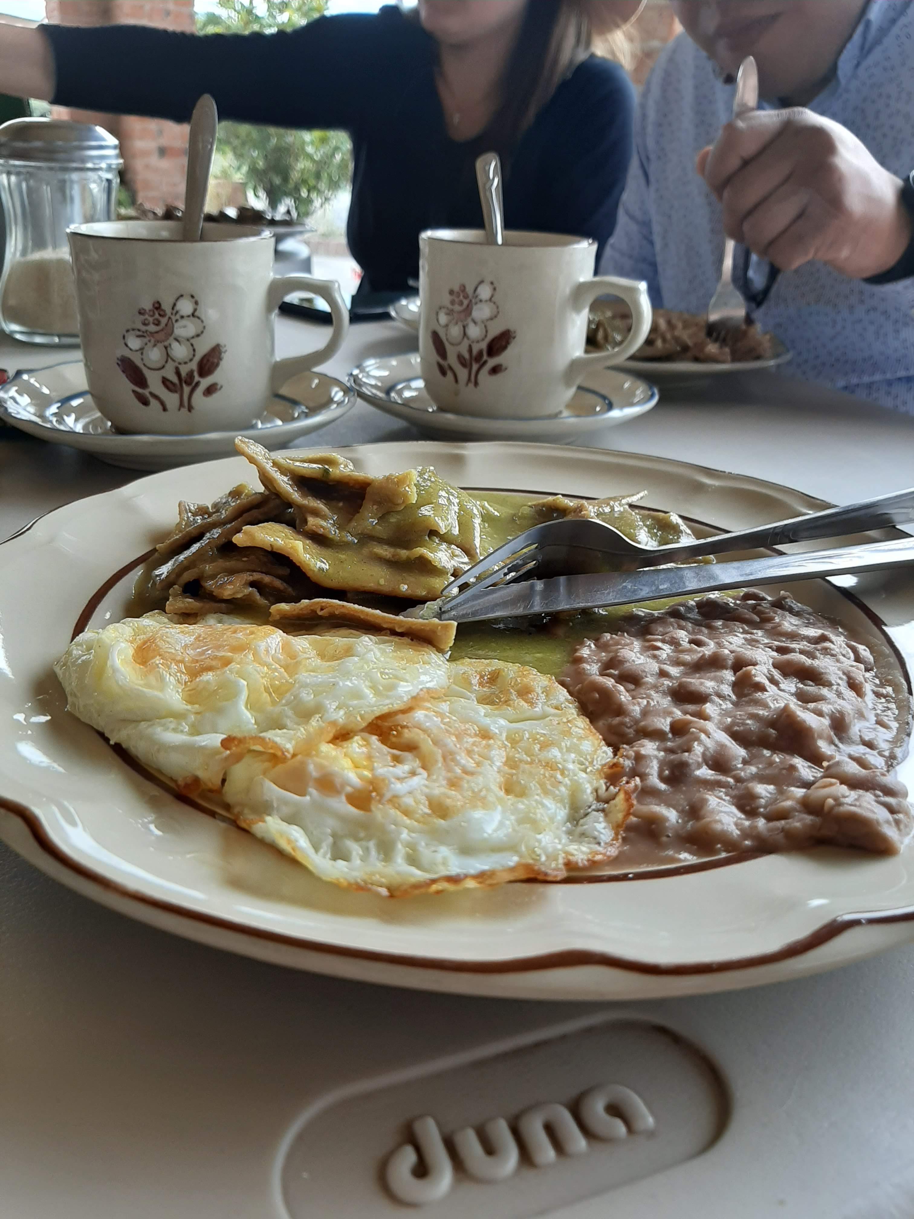 MAGNOLIAS RESTAURANTE image 8