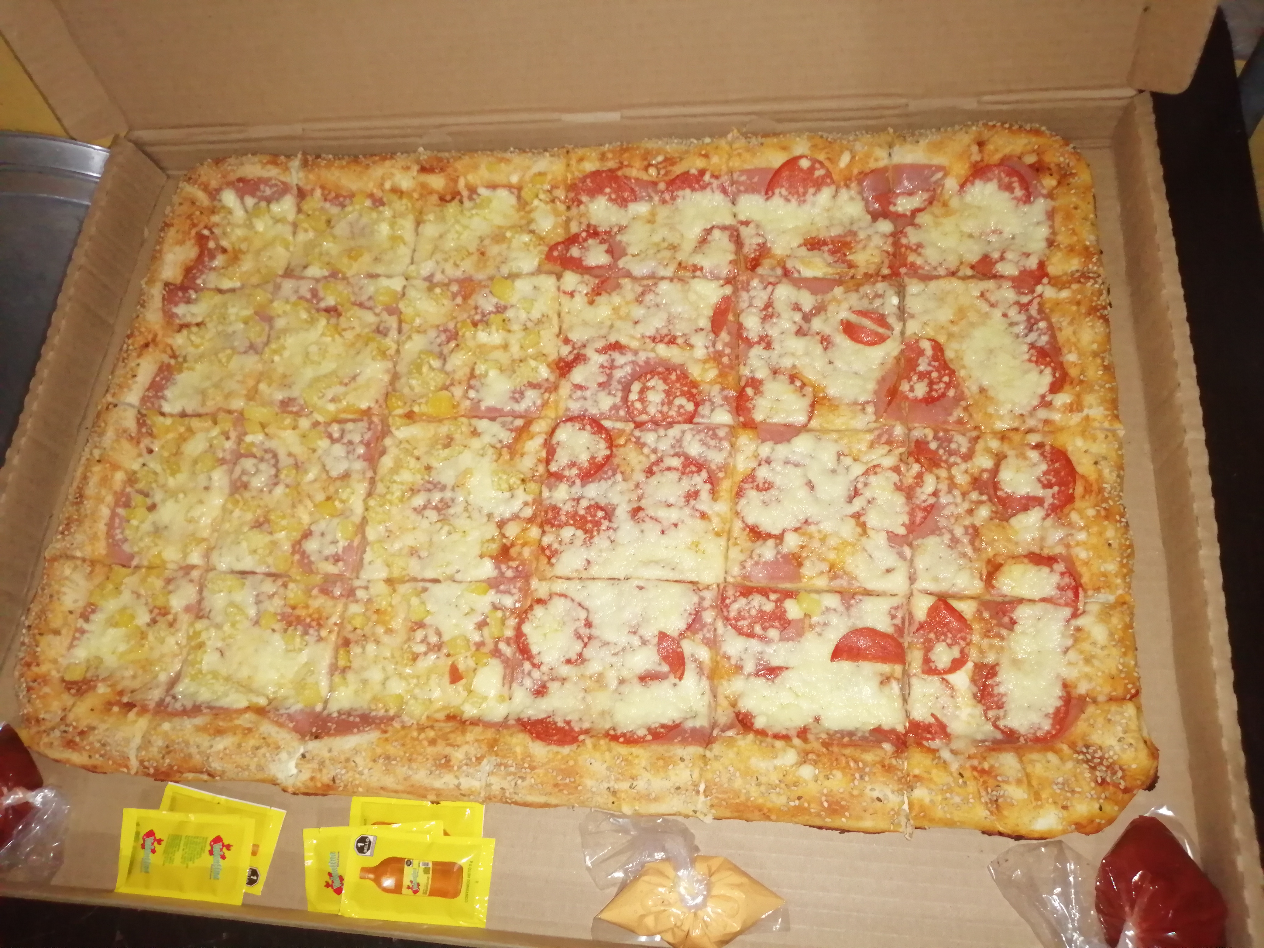 Danni's Pizzas image 8