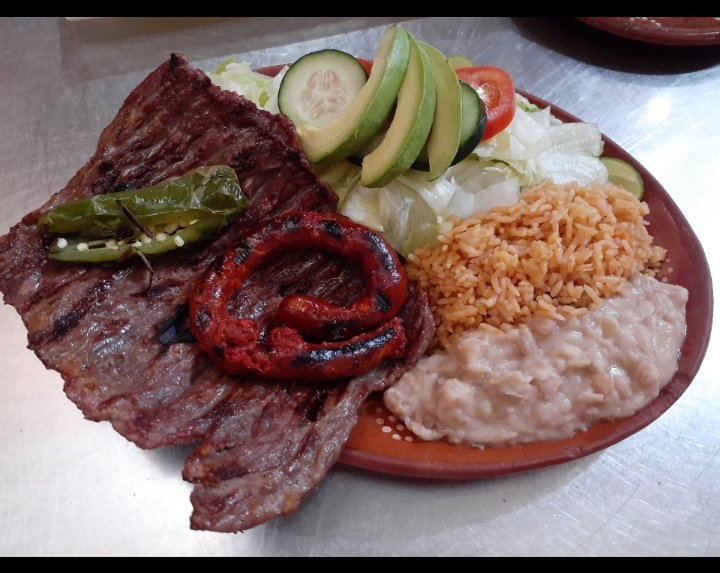 RESTAURANTE LOS COMALES image 5