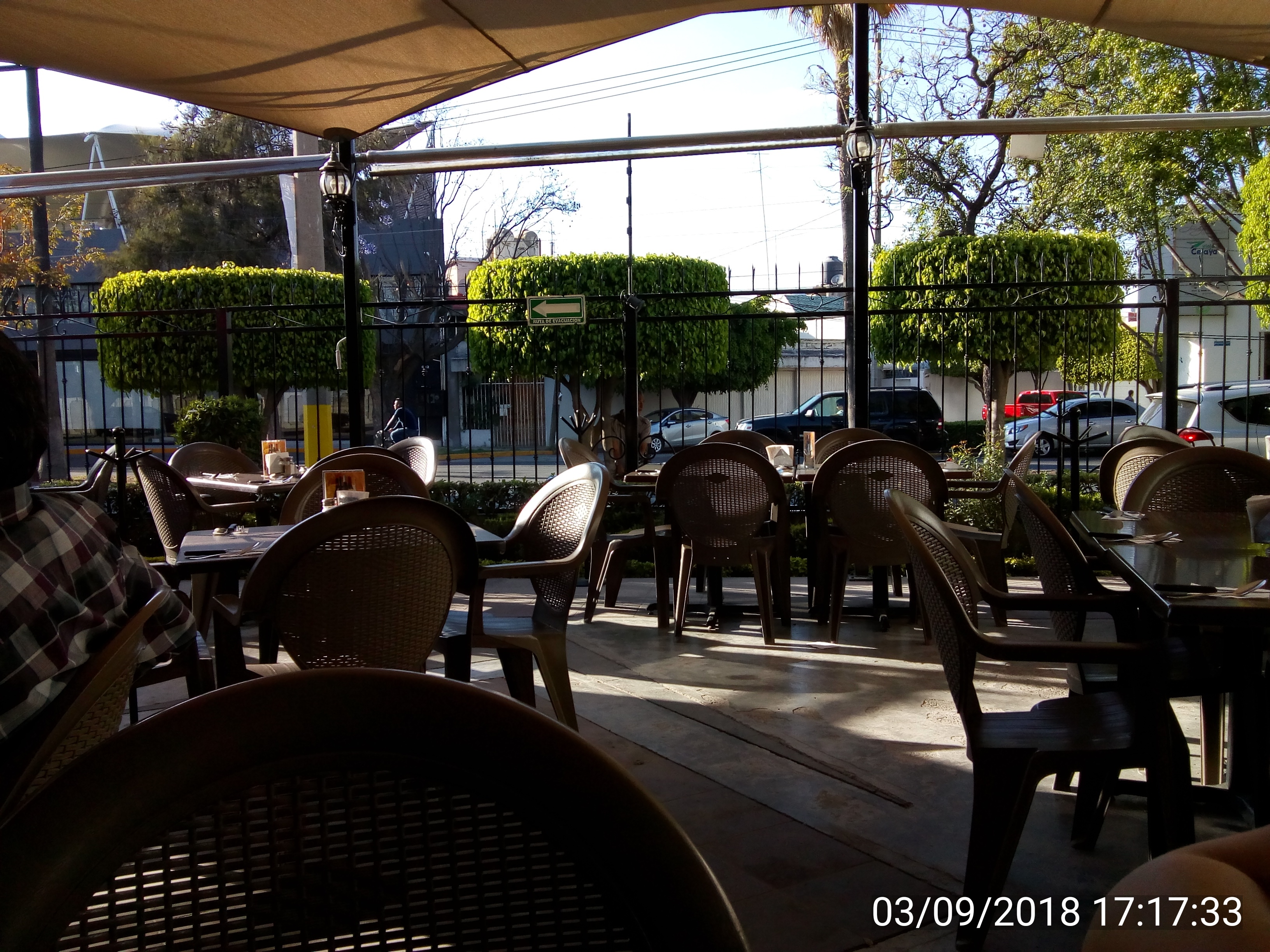 Restaurant ikal image 1