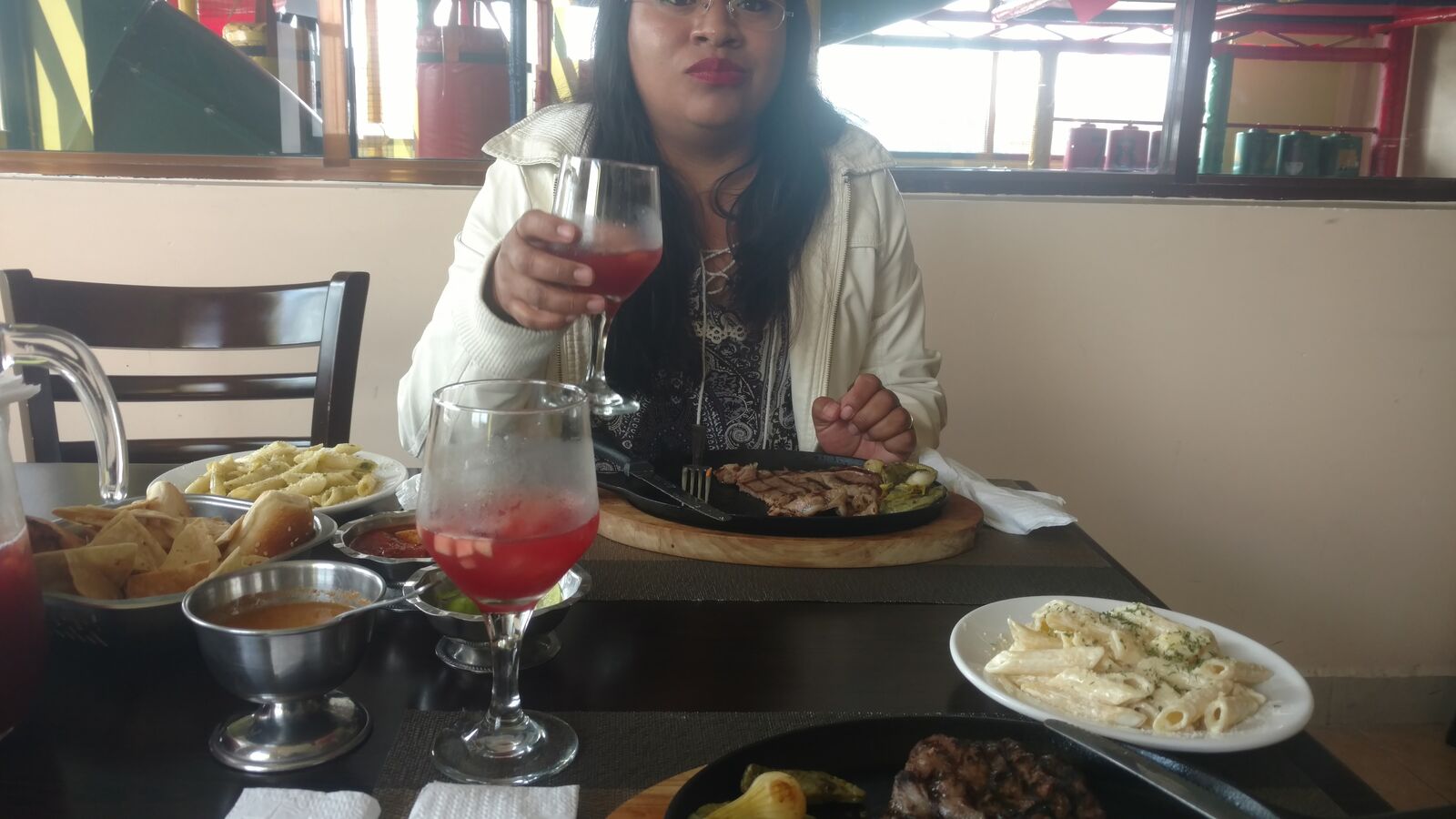 Minos Restaurant Bar image 6