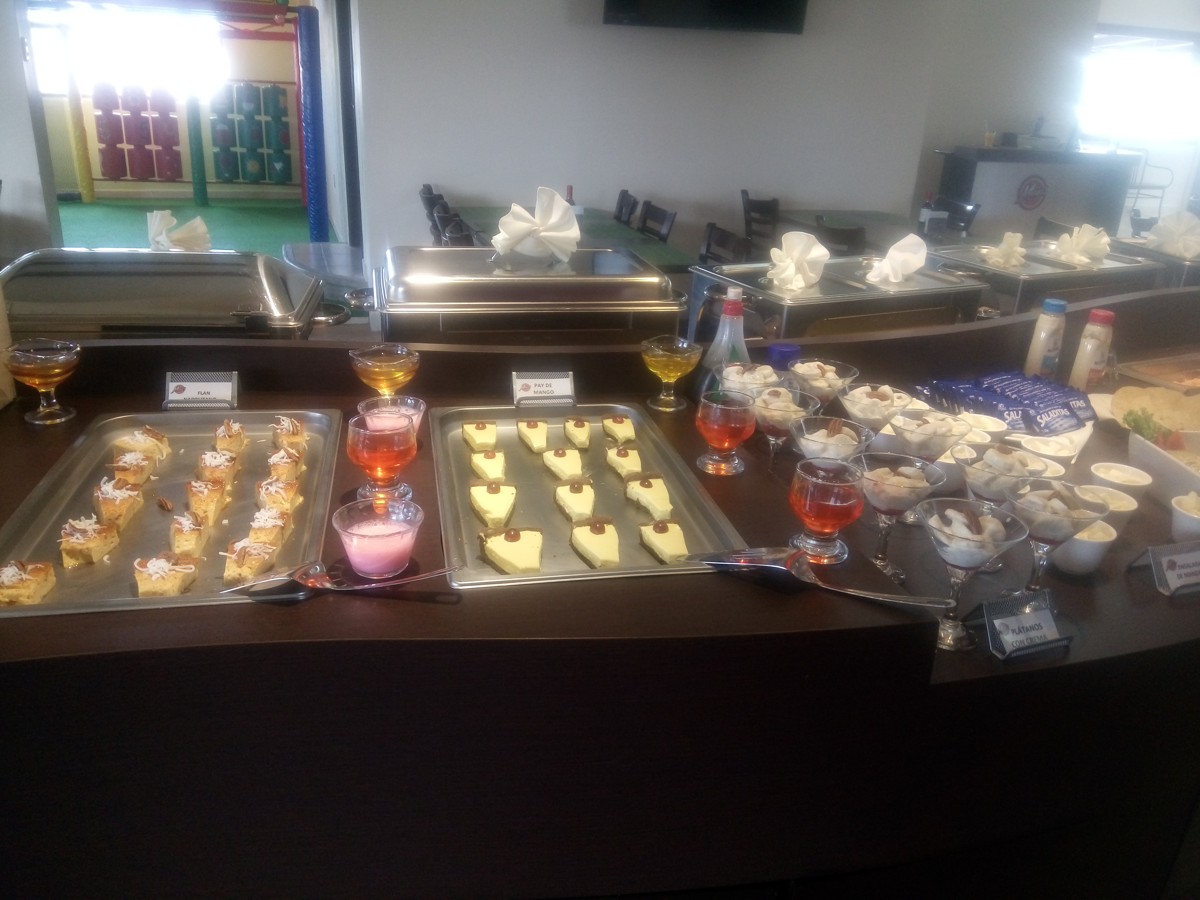 Minos Restaurant Bar image 7