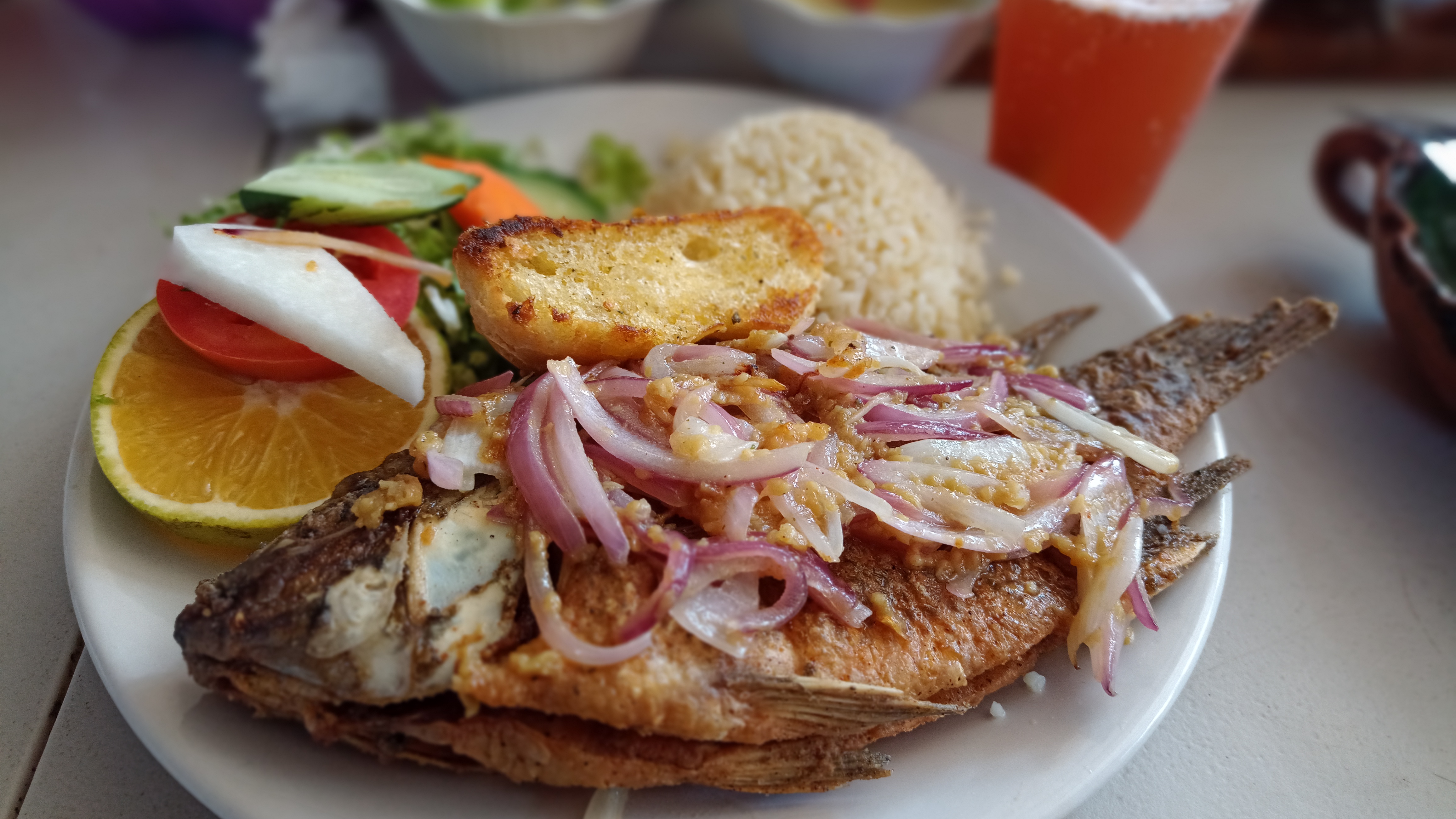 Restaurante los aguacates image 1