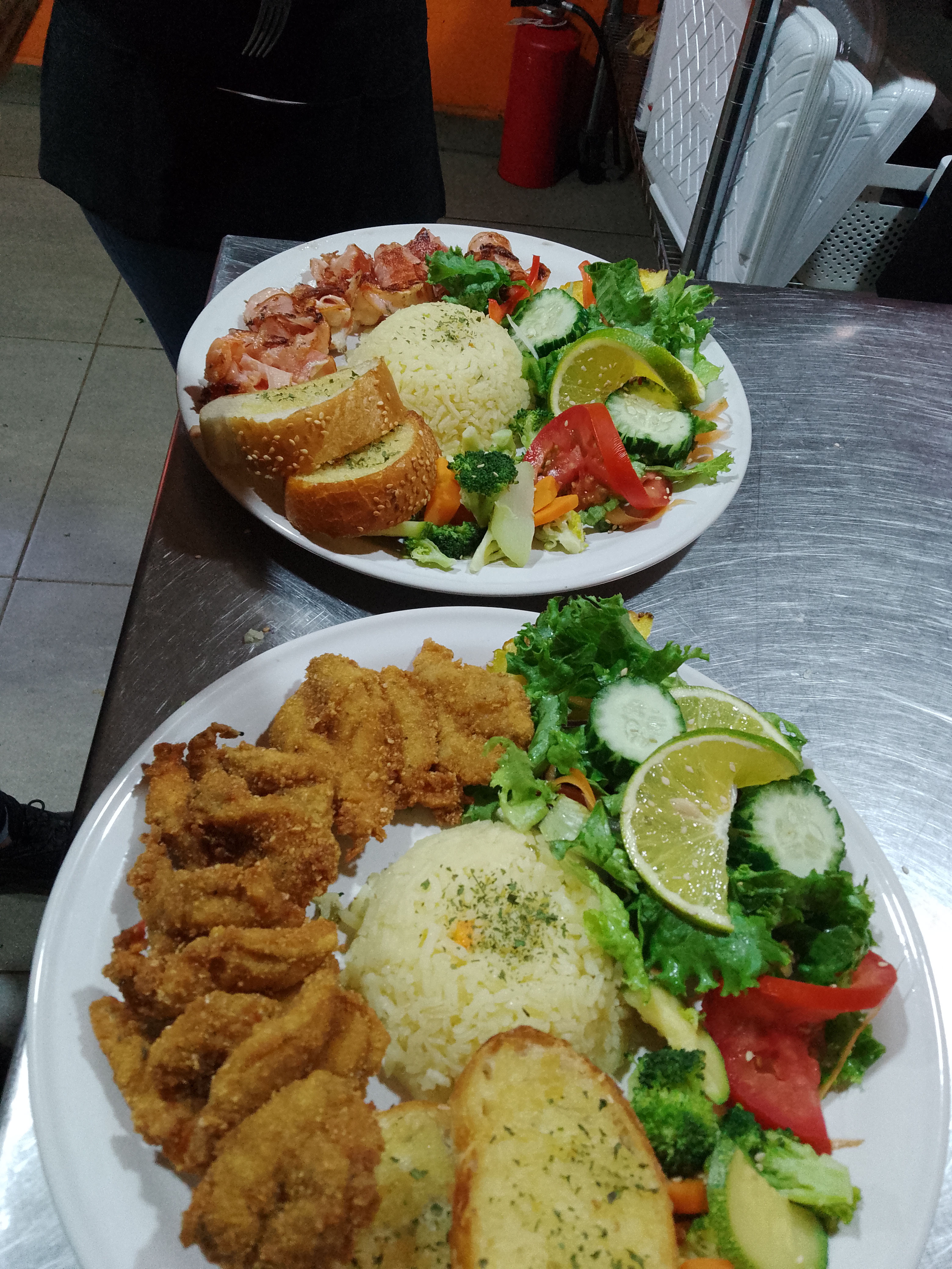 Restaurante los aguacates image 3