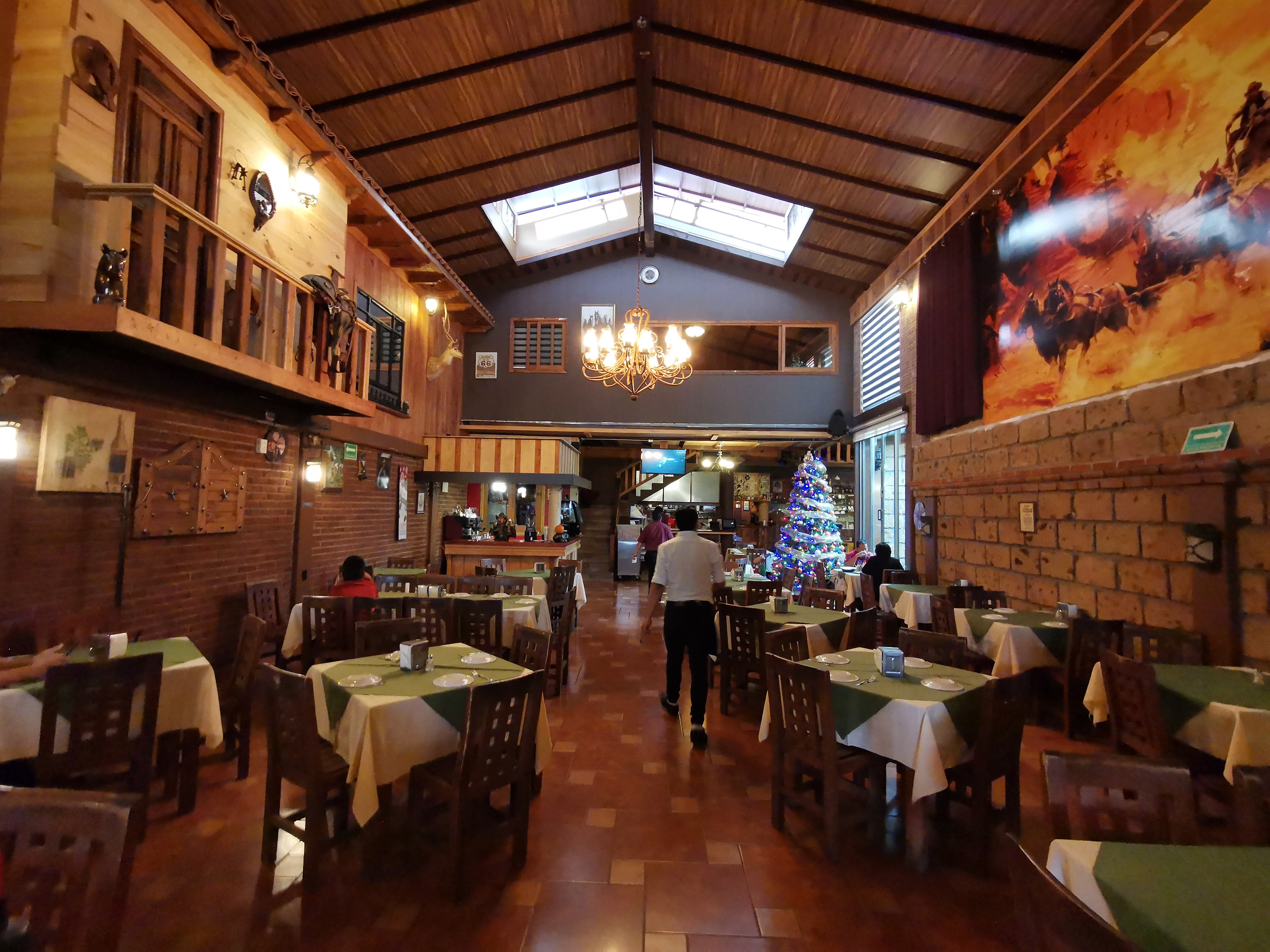 El Viejo Oeste image 1