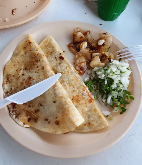 Tacos Y Tortas San Rafael image 4