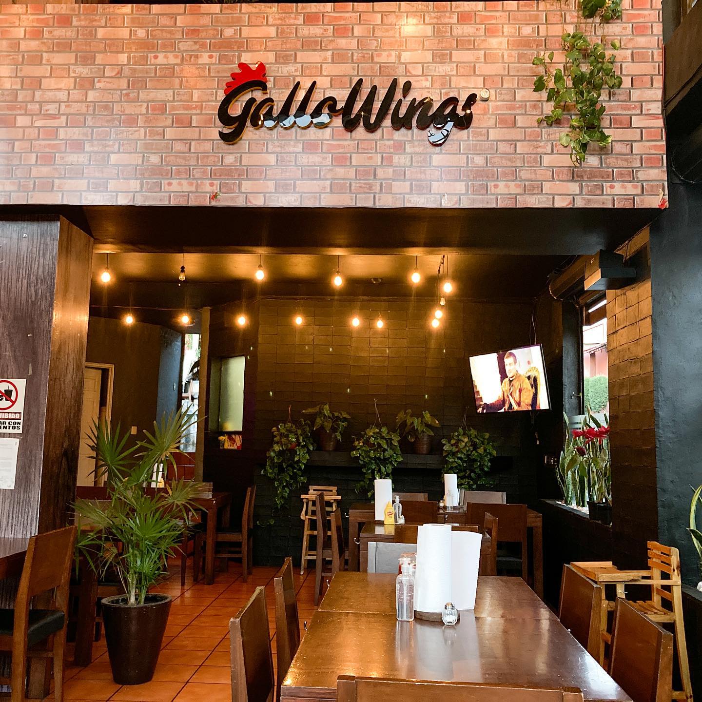 GalloWings Restaurante & Bar image 1