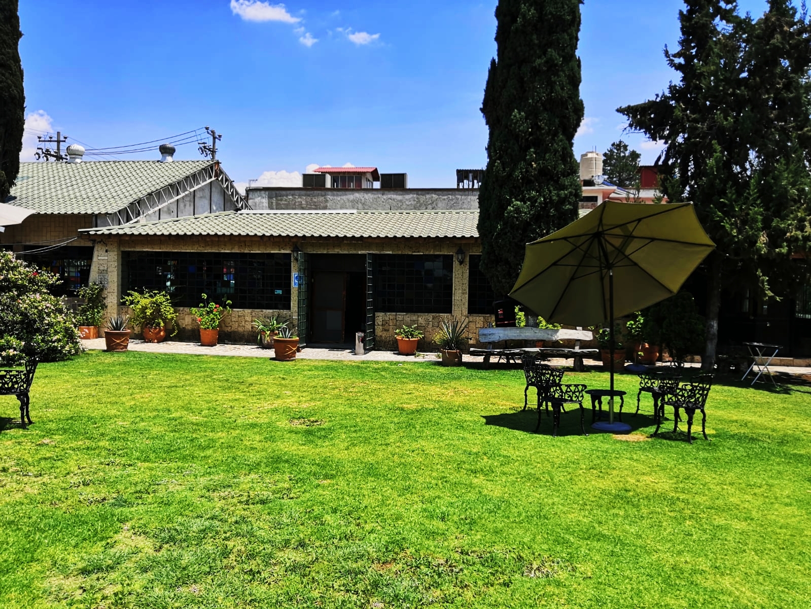 El Rojo Restaurante image 5