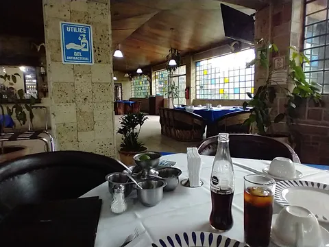 El Rojo Restaurante image 6