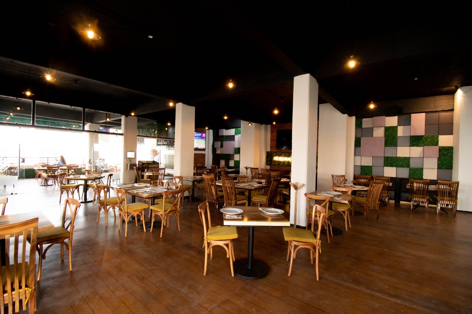 La Terraza Grill & Bar image 1