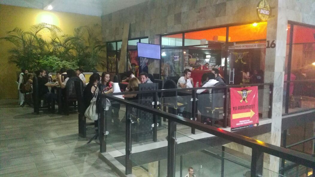 Locos X Las Alas image 8