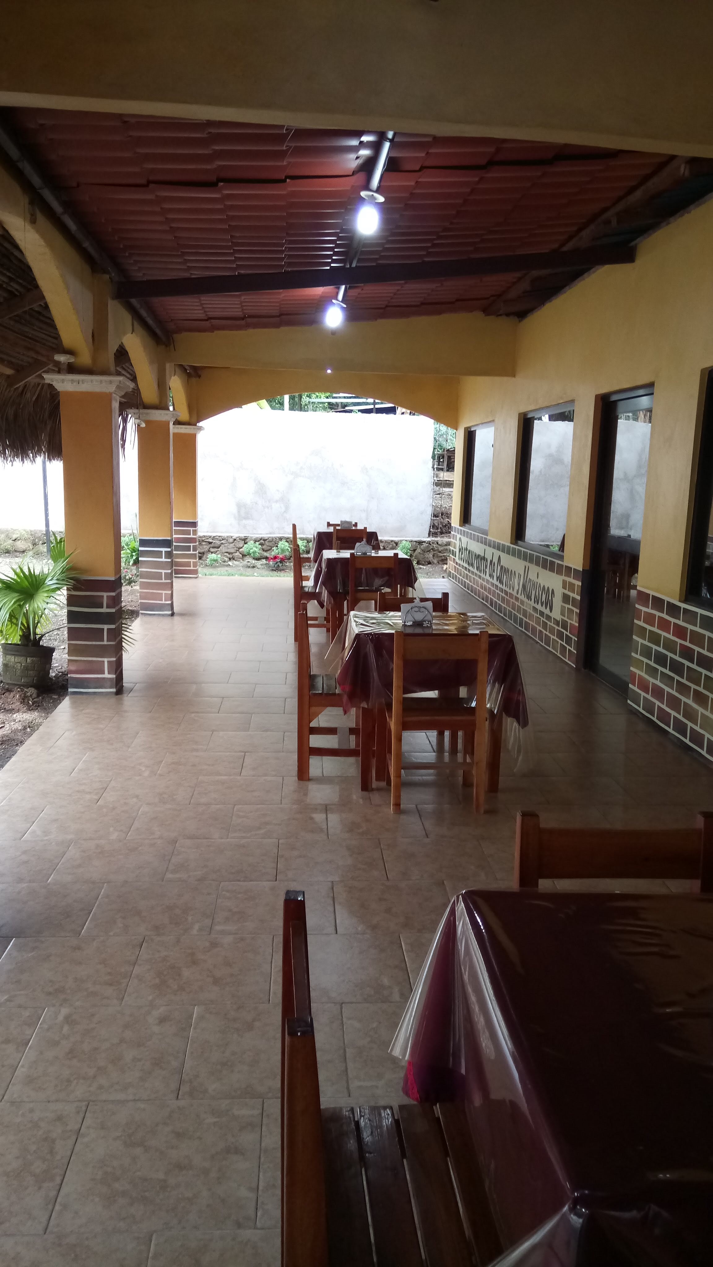 "Restaurante el diez" image 2