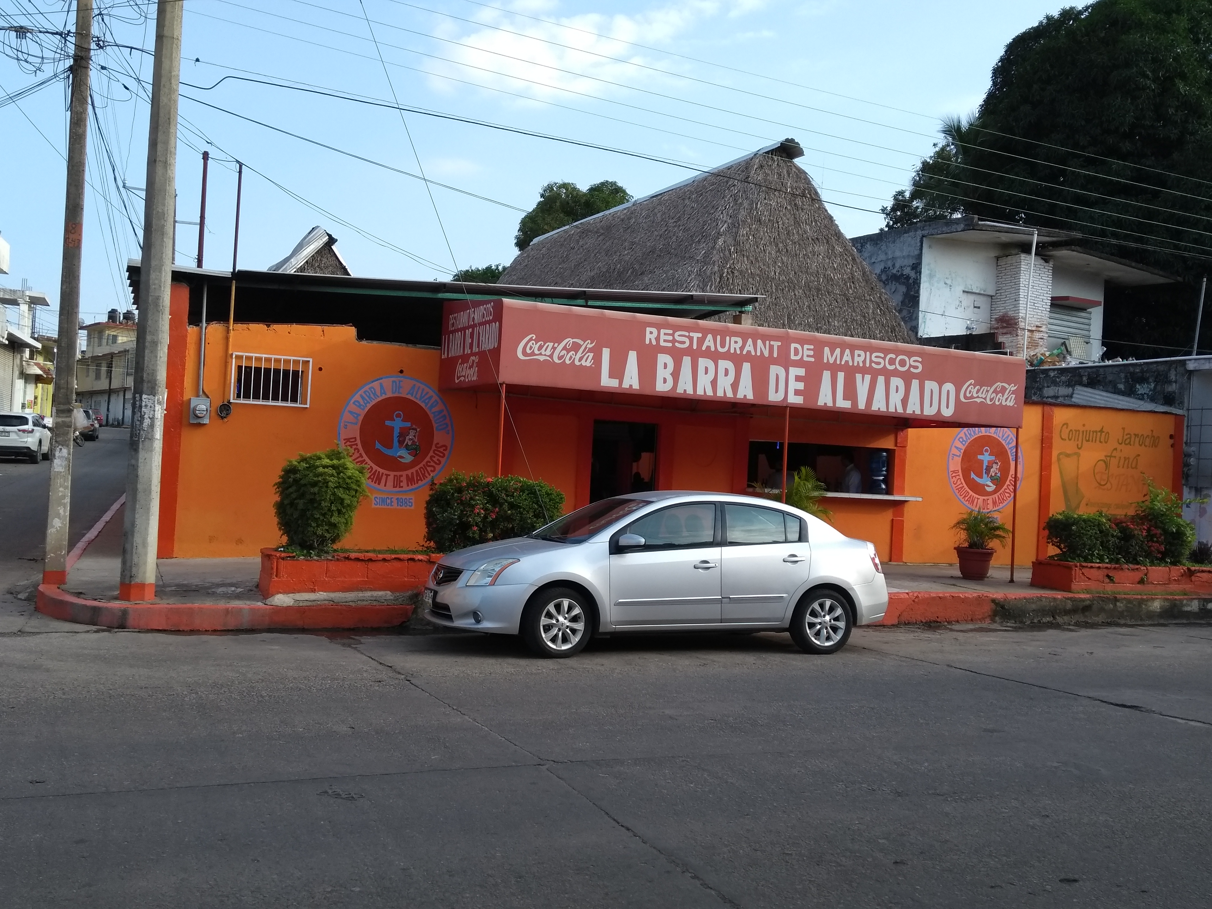 Restaurante de Mariscos la Barra de Alvarado image 1