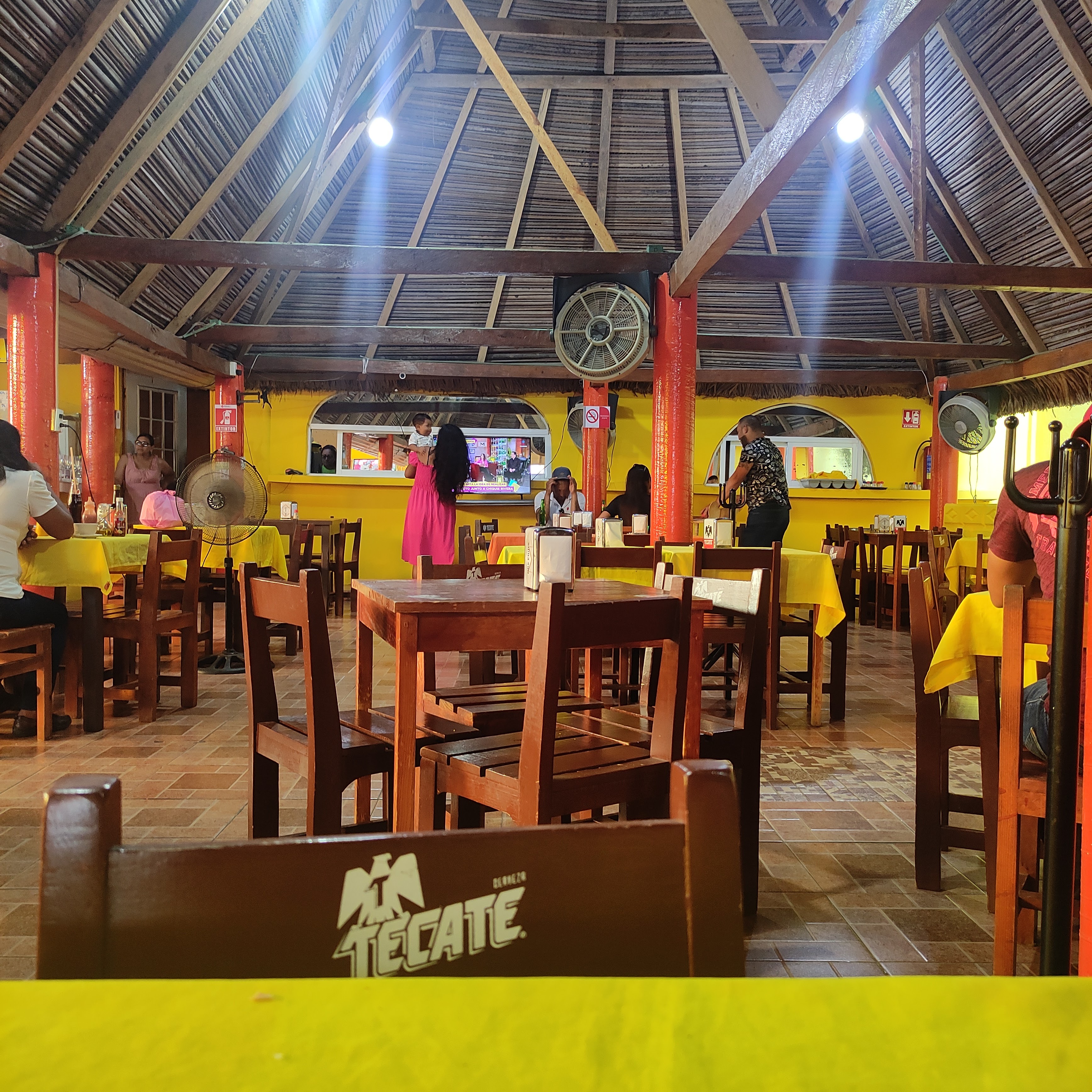 Restaurante de Mariscos la Barra de Alvarado image 4