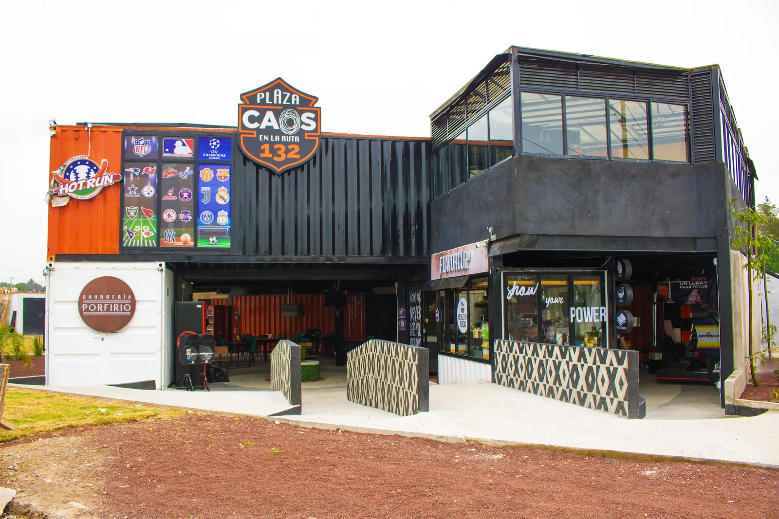 Plaza Caos image 1