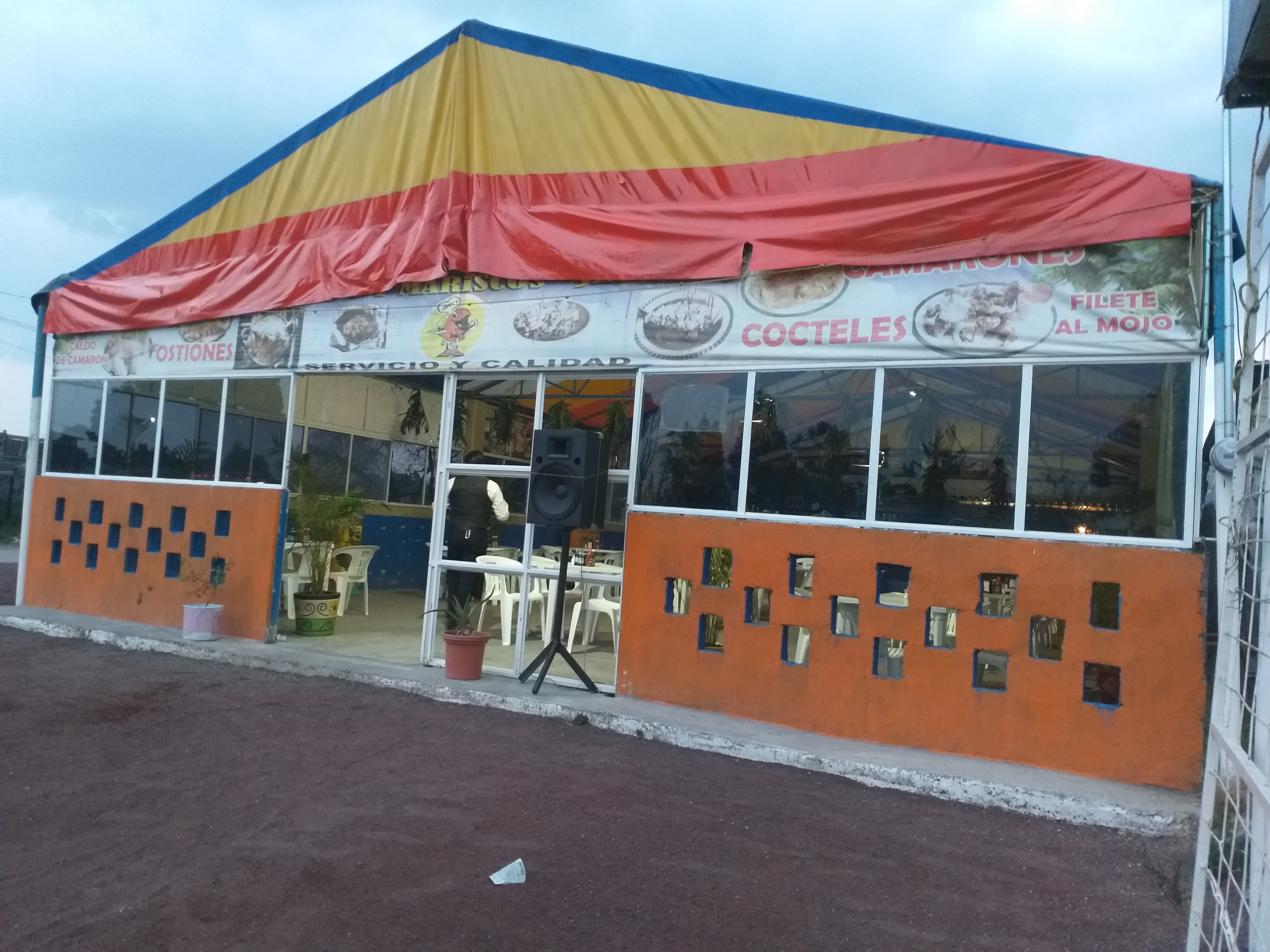 Pescados Y Mariscos Joni's image 1