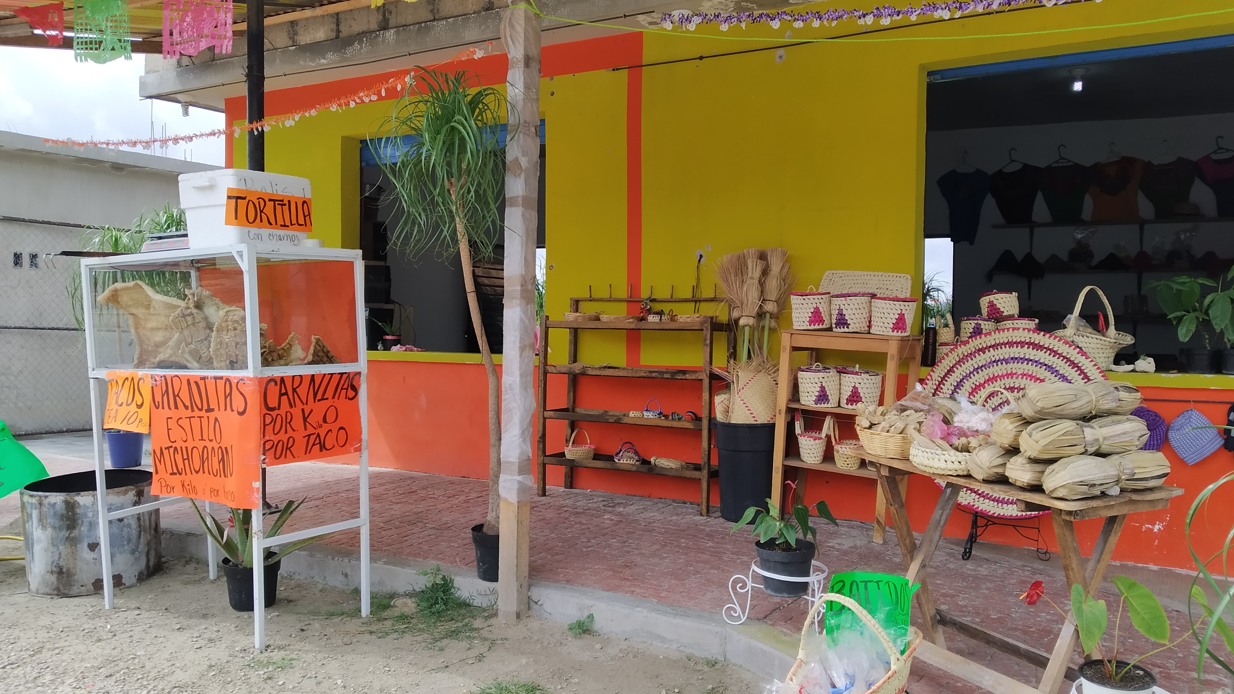 Carnitas estilo Michoacán " La Malinche" image 3