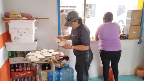 Carnitas estilo Michoacán " La Malinche" image 5