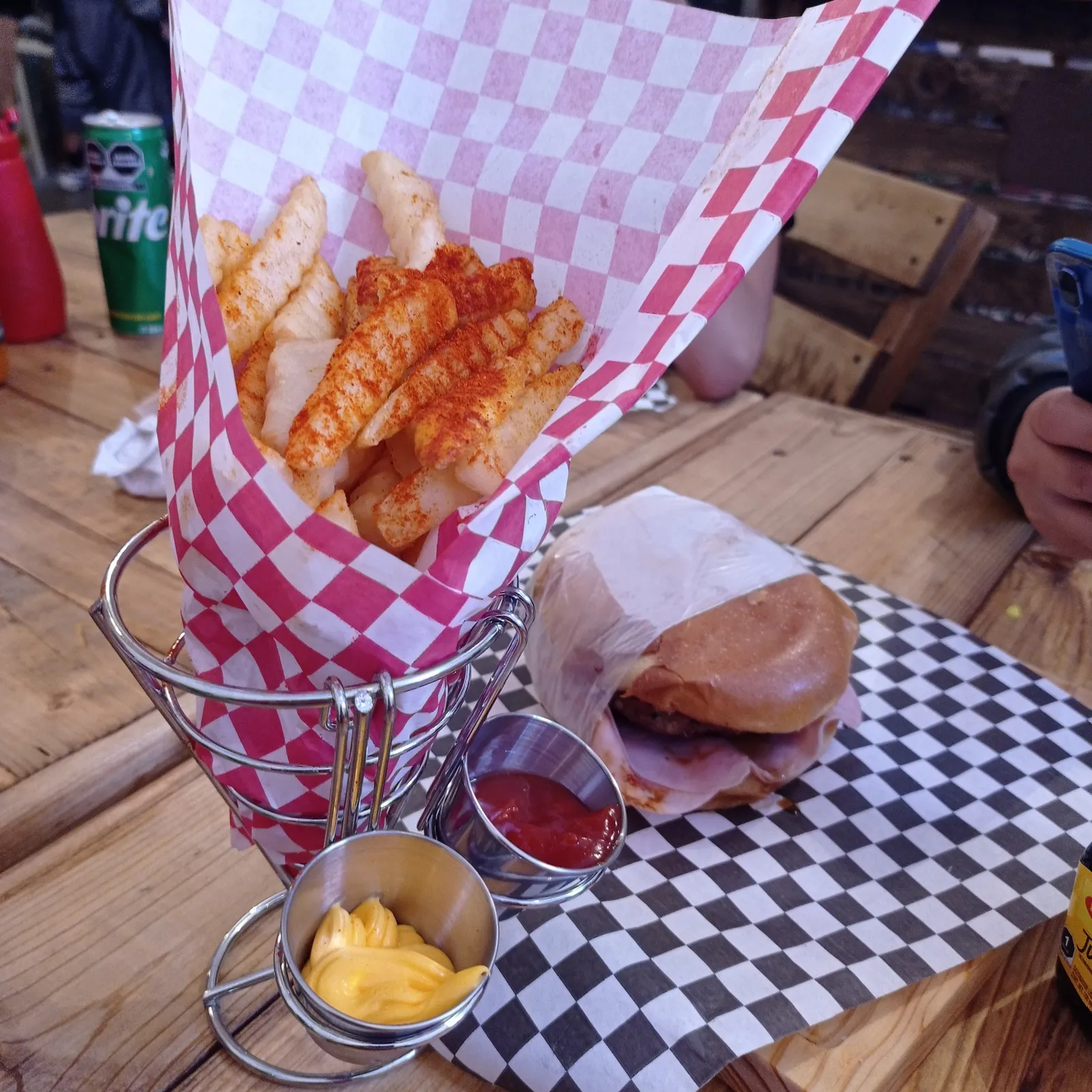 DEP Burger image 4