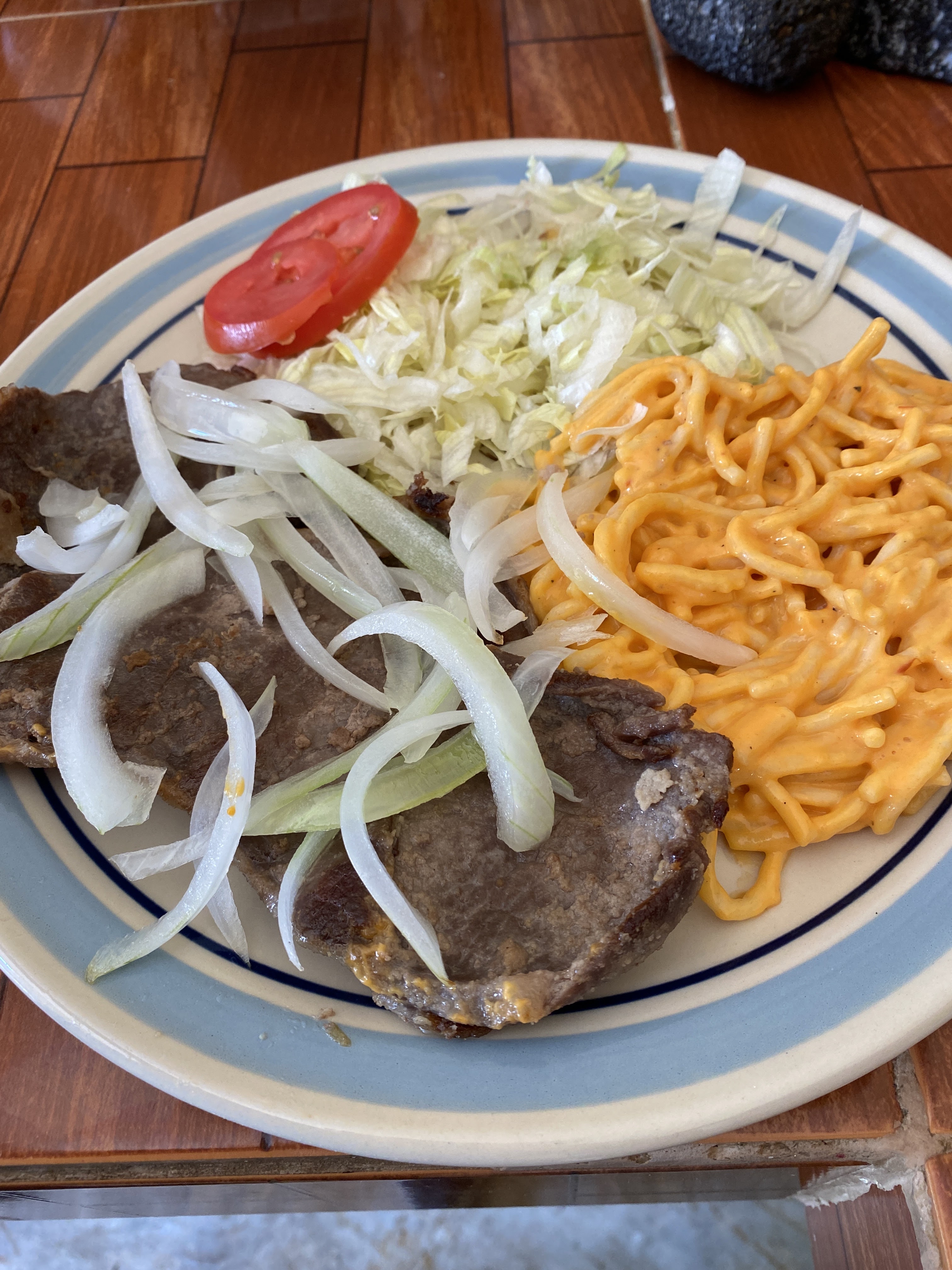 Comedor patty image 7