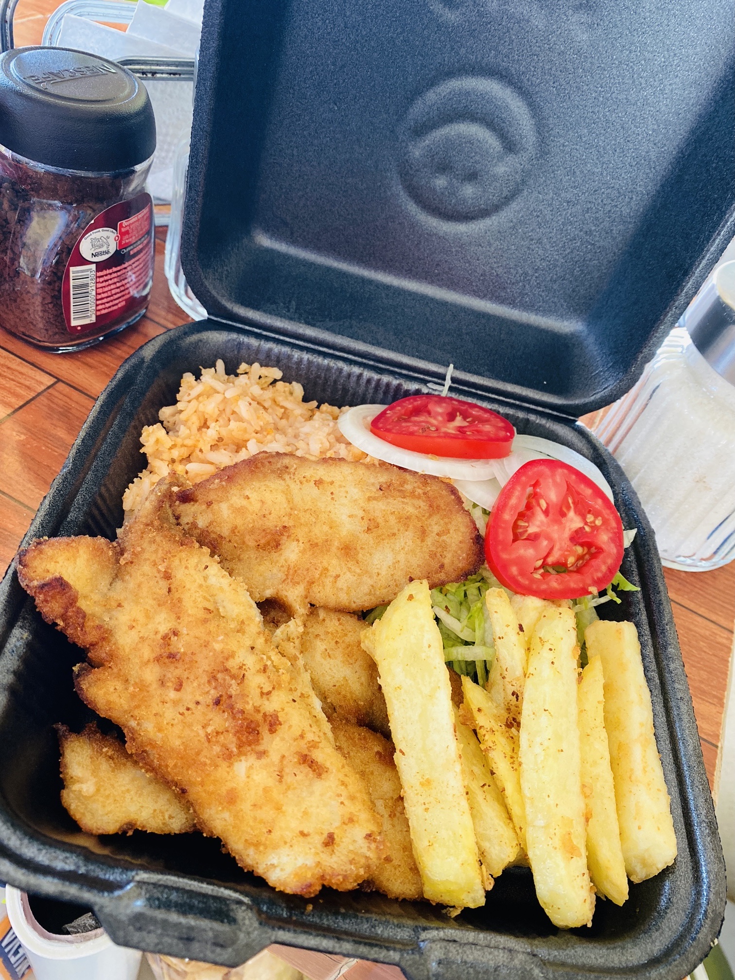 Comedor patty image 8