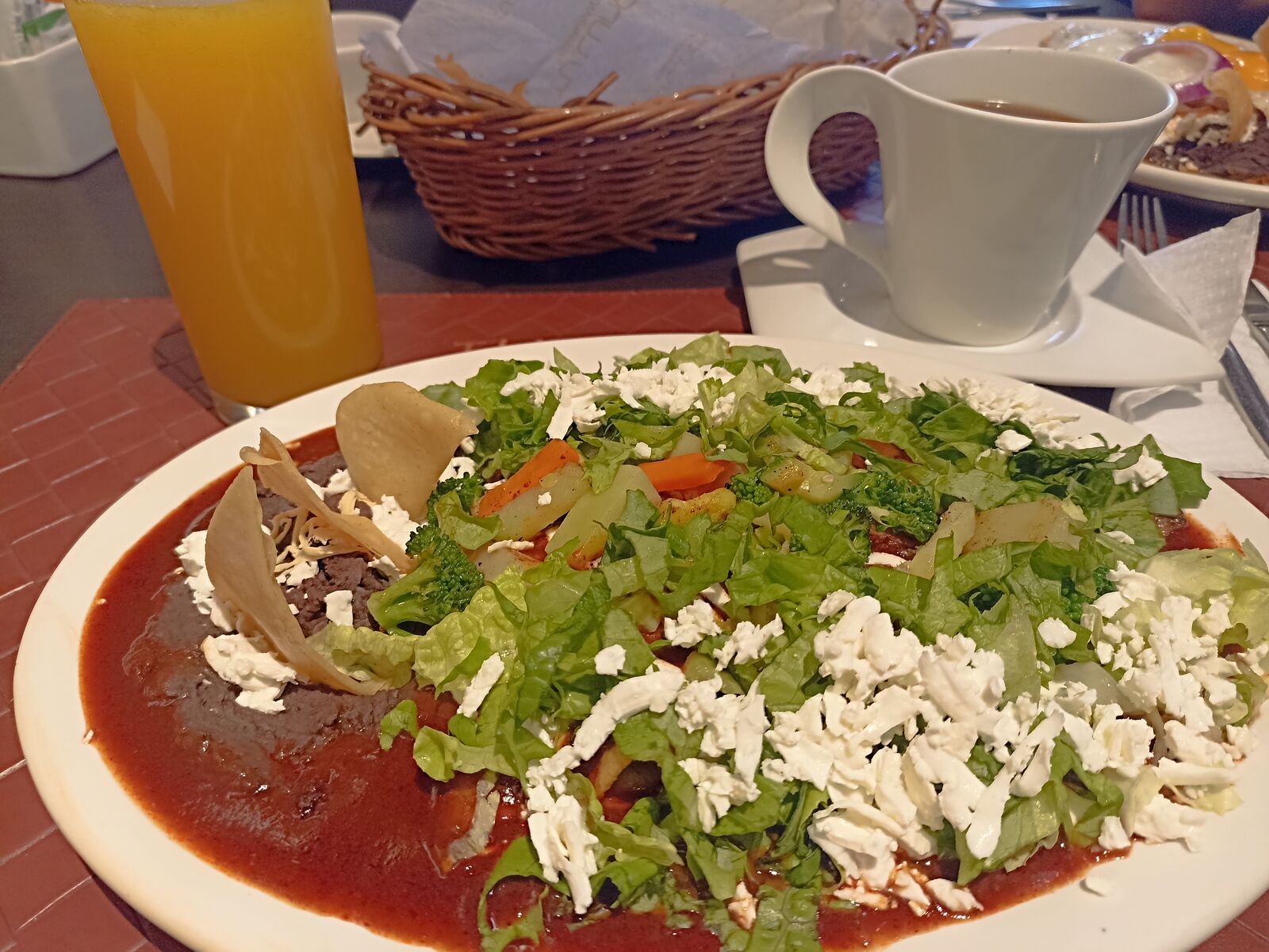 Tu Lunch image 6