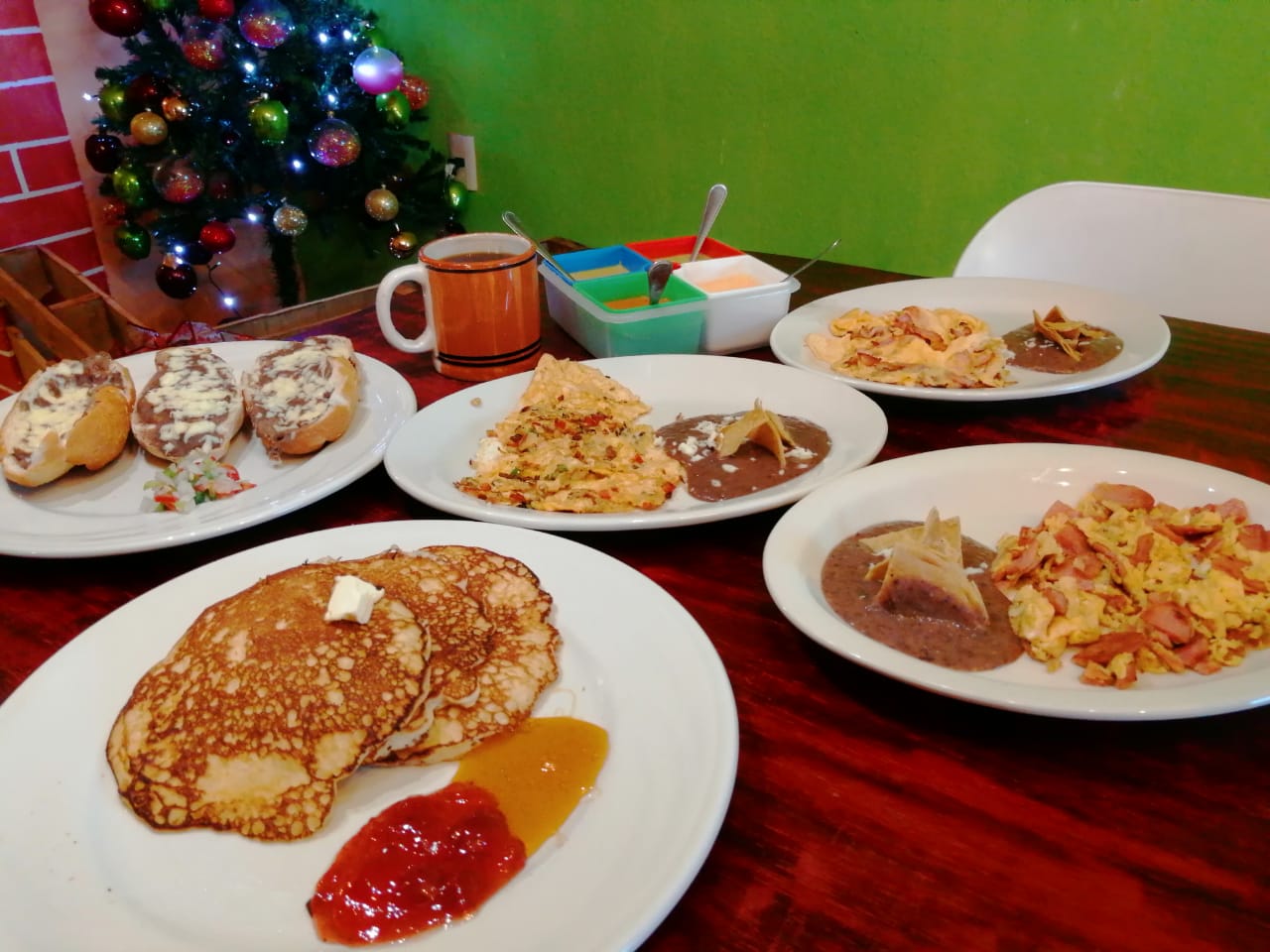 Burritos El Chivero Restaurante image 1