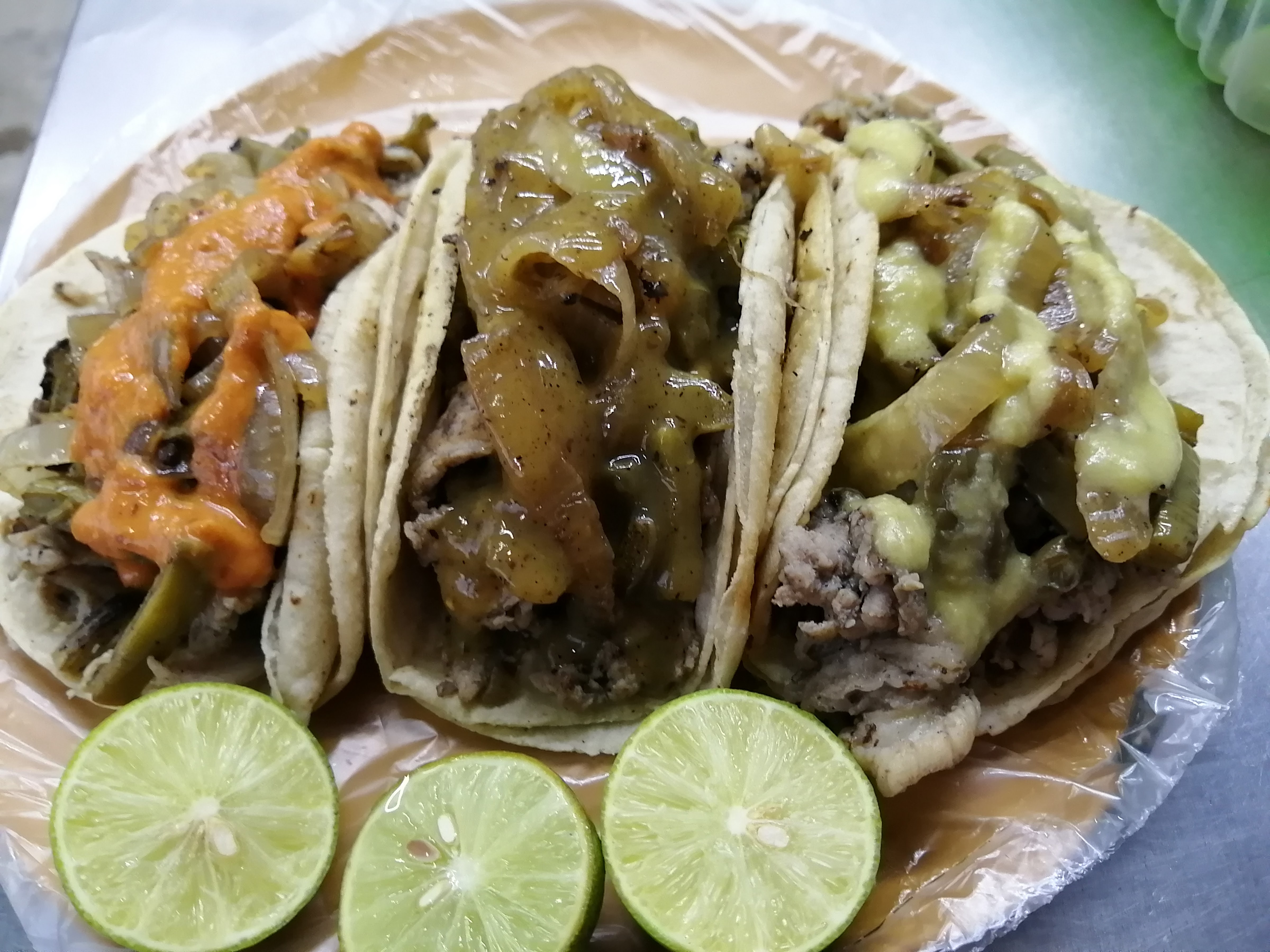 Tacos y antojitos la alimentadora image 2