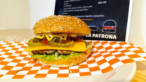 LA PATRONA image 7