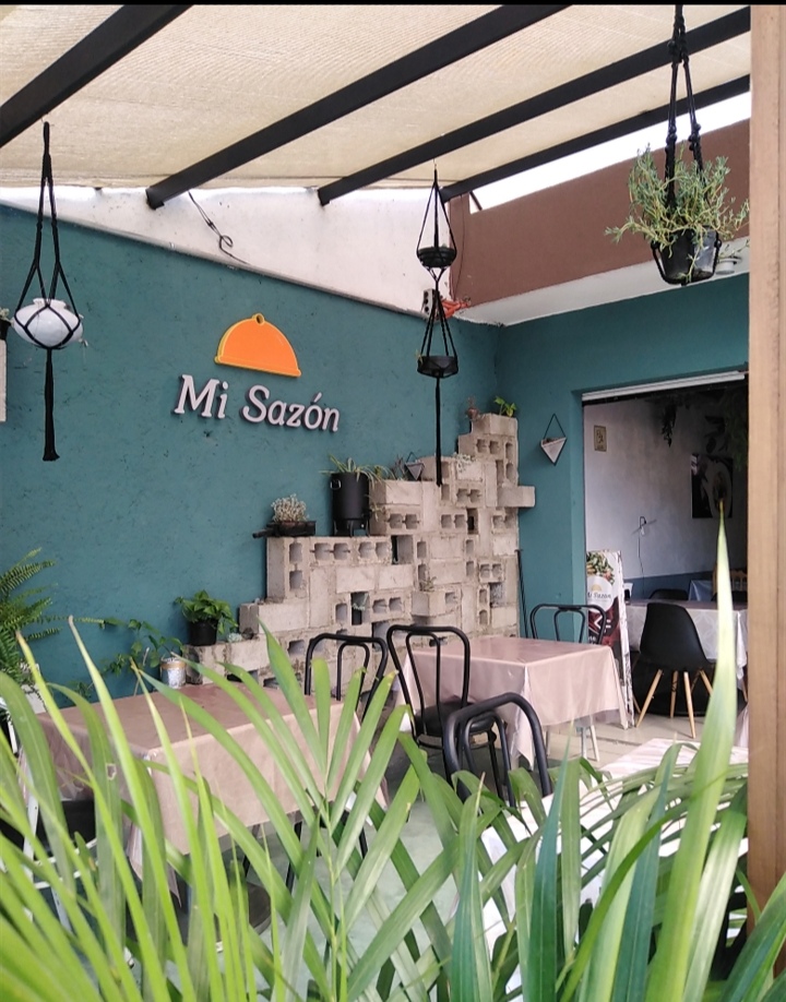 Mi Sazón Restaurante image 1