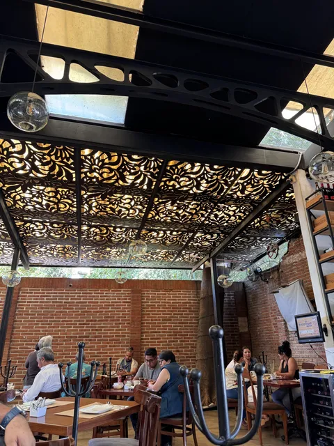 Milà Mercado & Bistro image 4