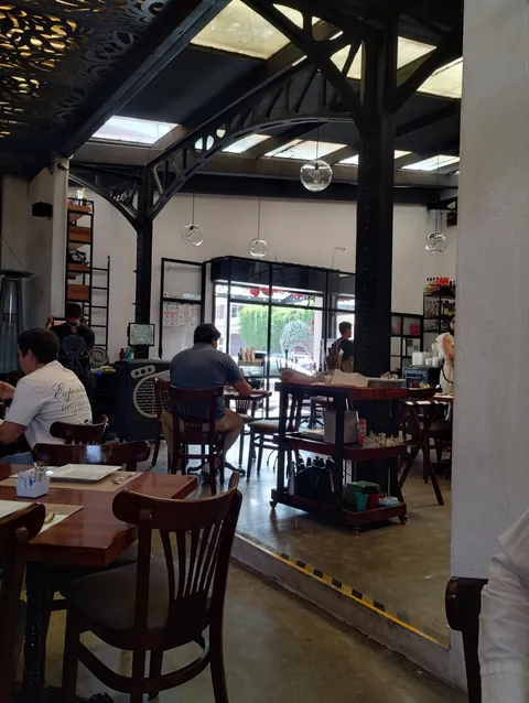 Milà Mercado & Bistro image 5