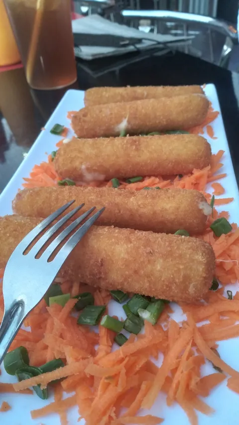 Toca Roll Sushi. image 7