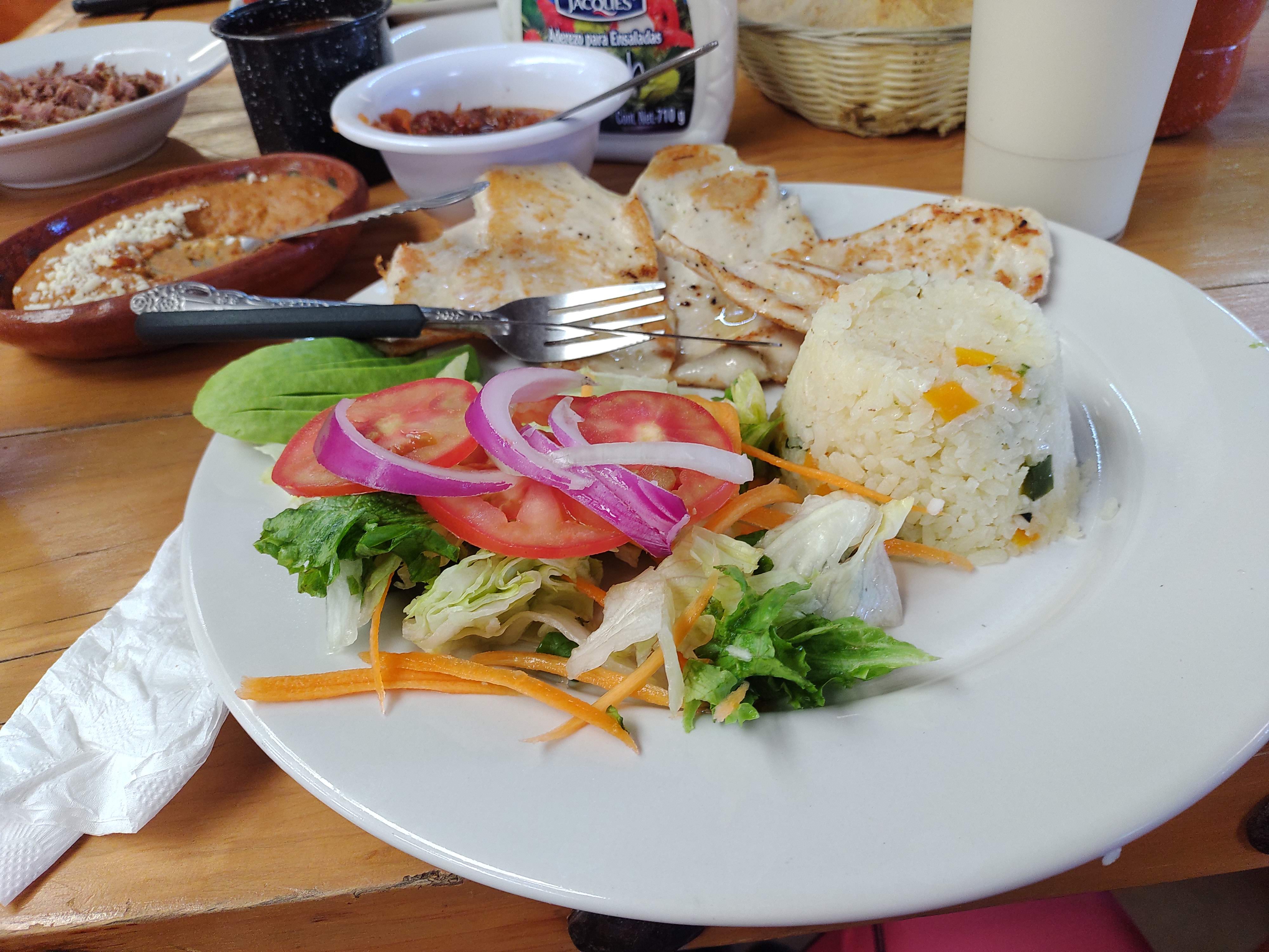 Birrieria & Restaurant "Los Chavas" Acatlan image 6