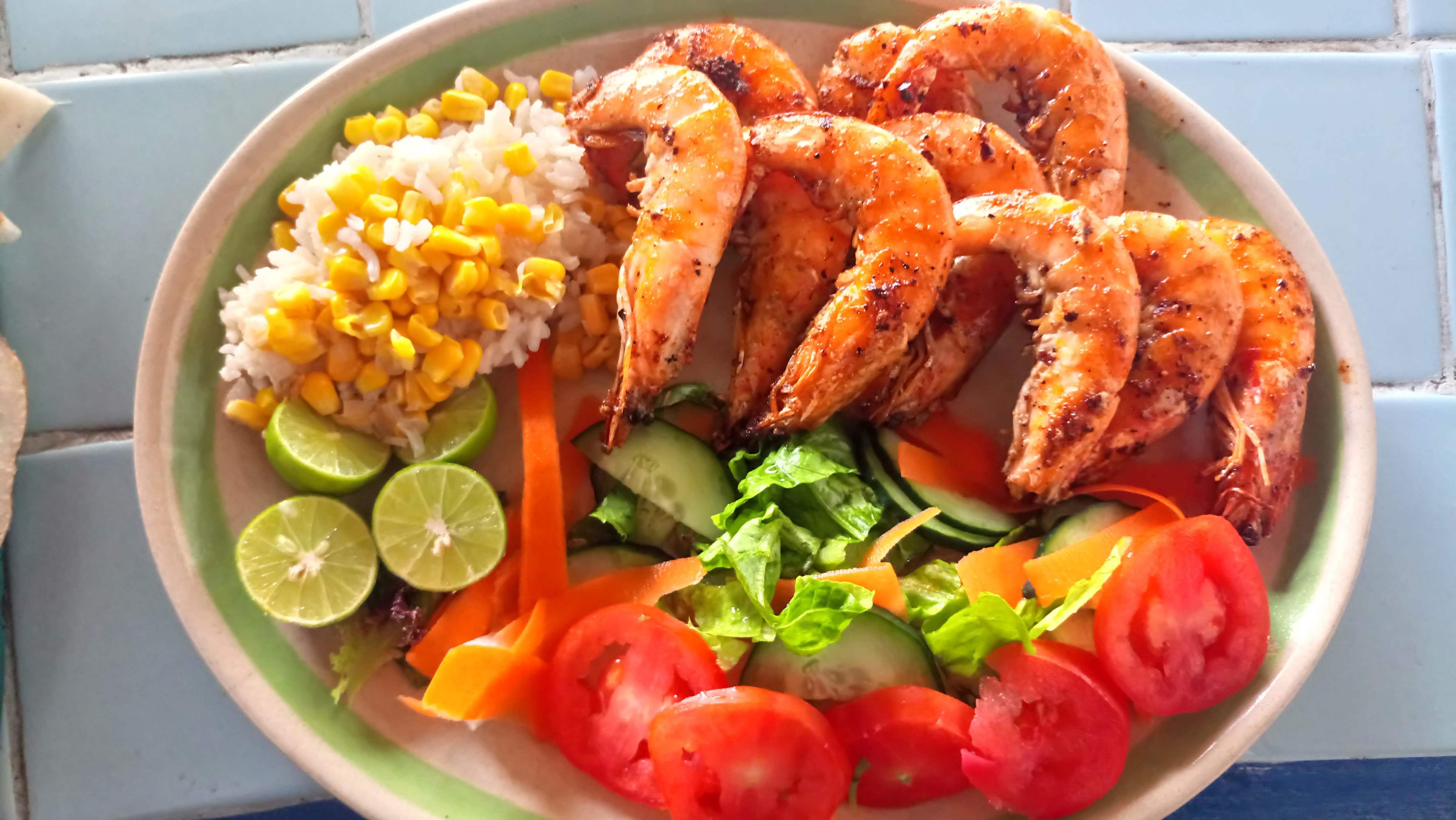 El Bambú carnes y mariscos image 1