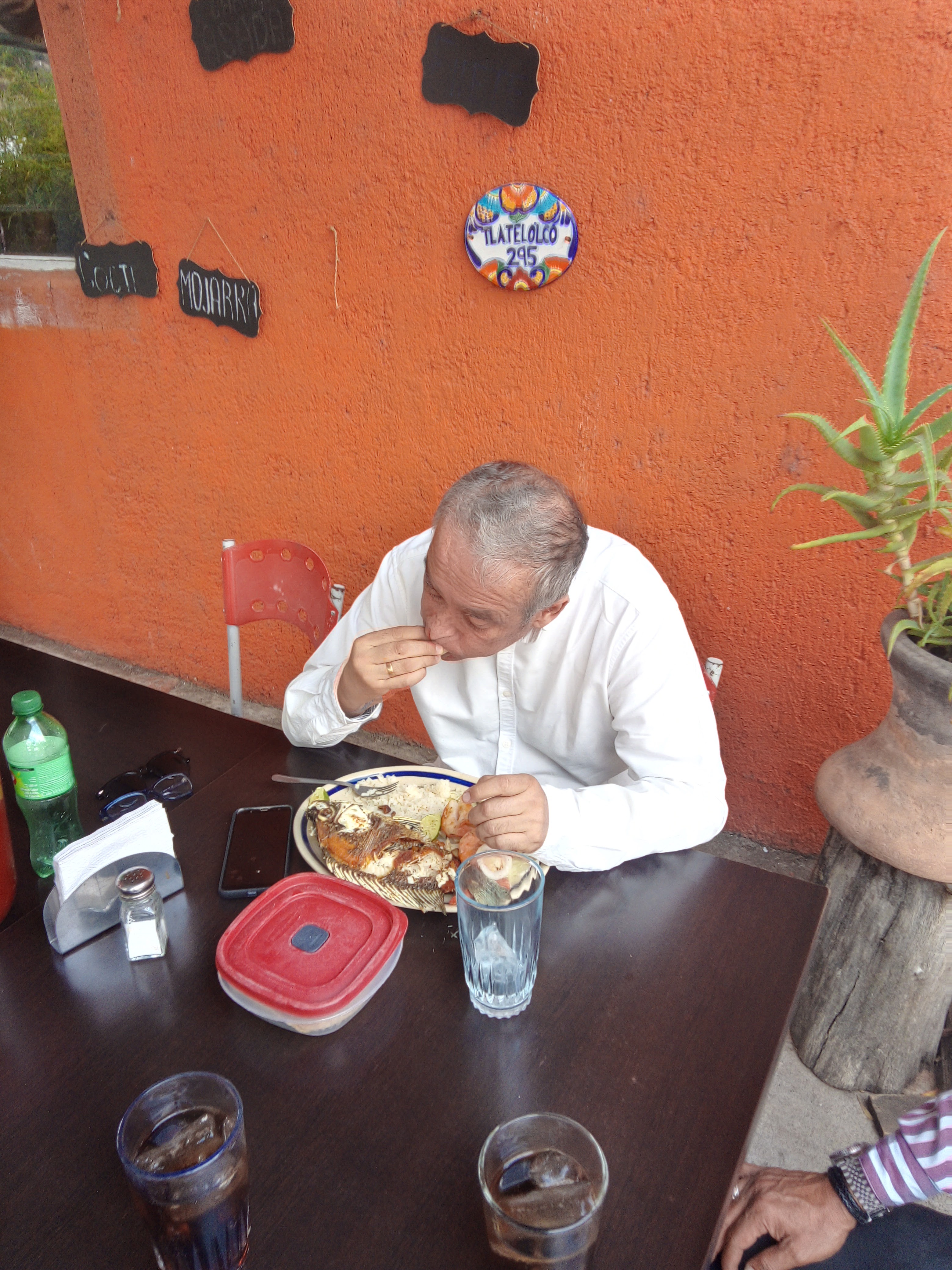 El Bambú carnes y mariscos image 10