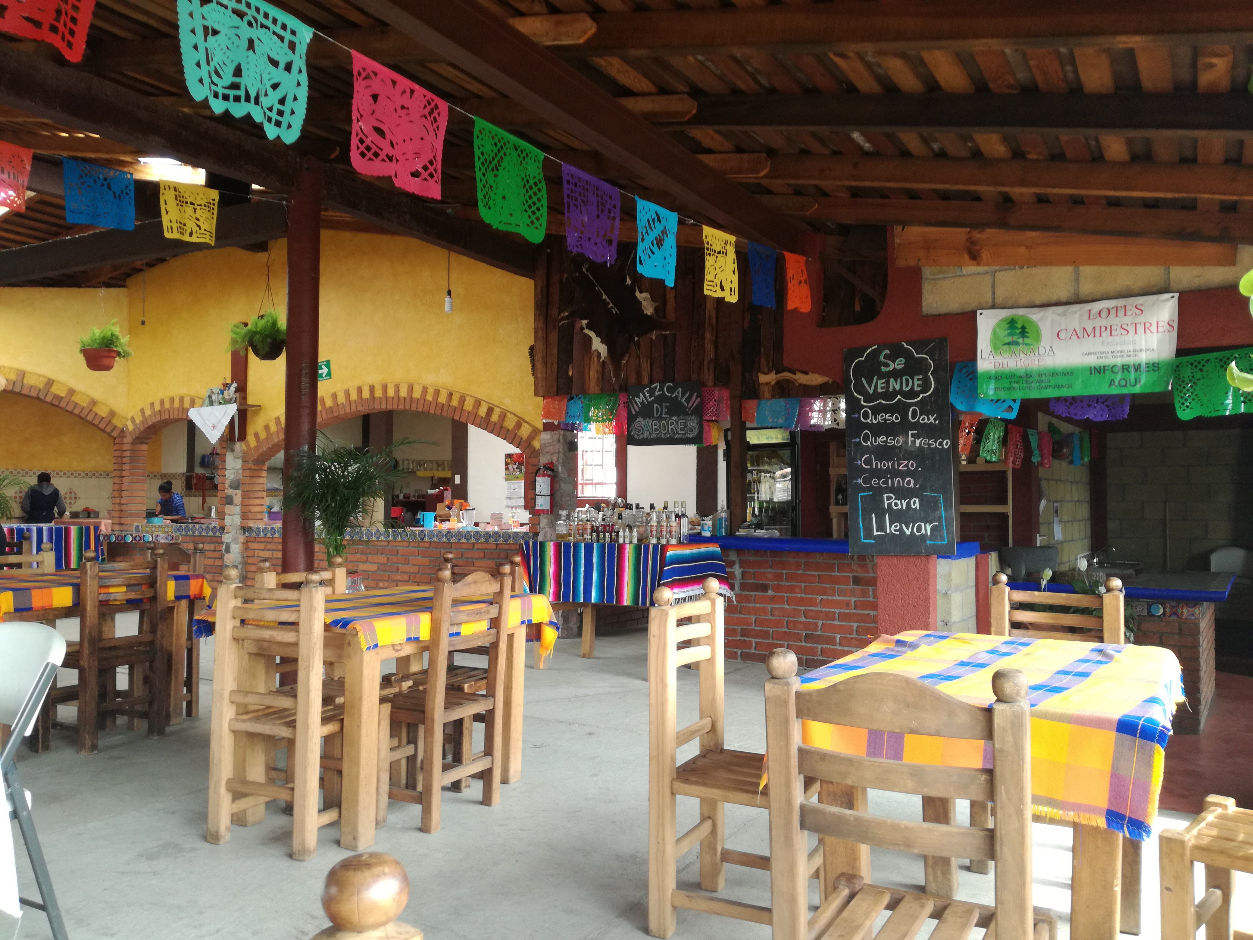 Los Tres AMIGOS image 1