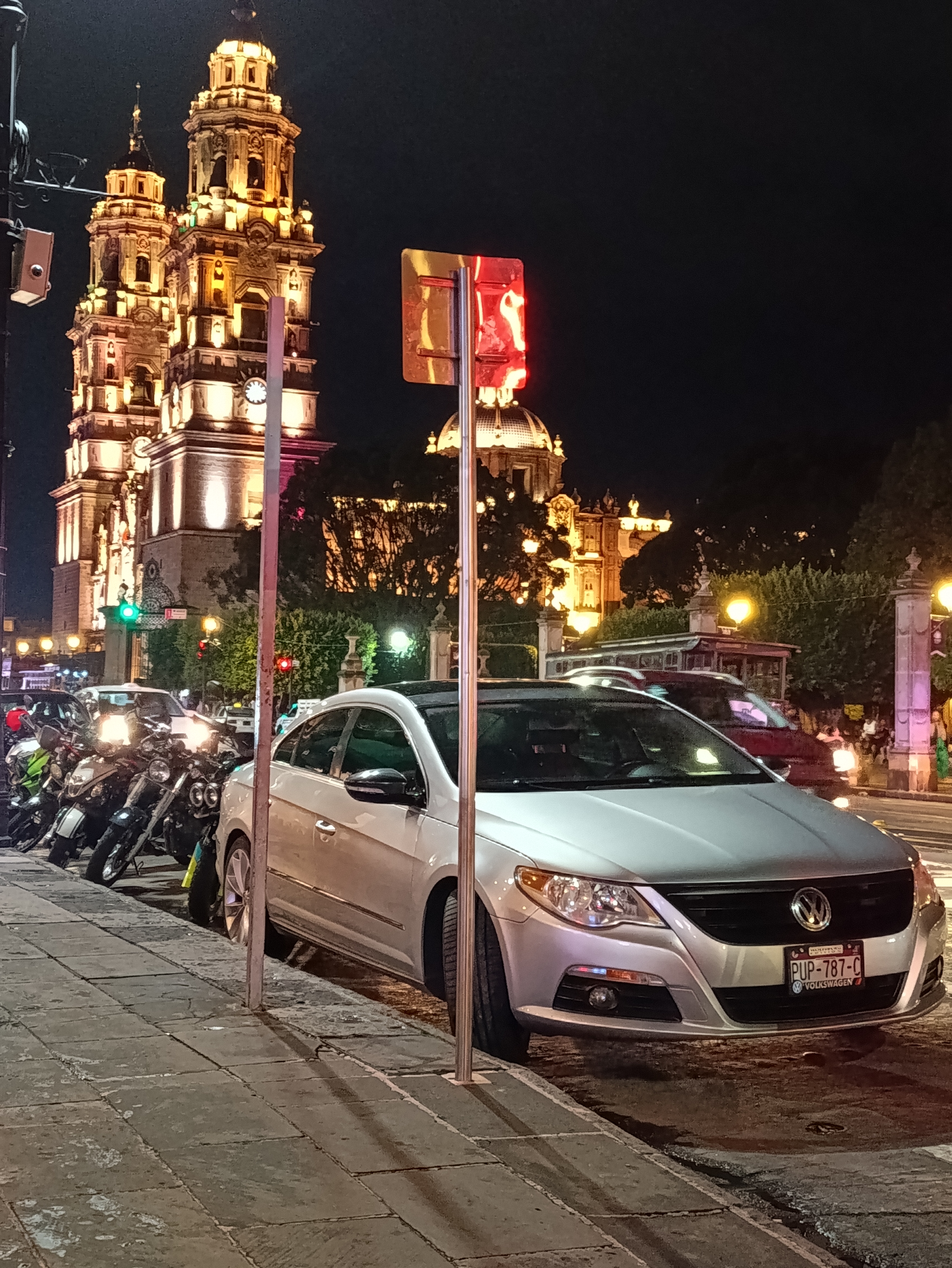 Onix Restaurant Bar image 3