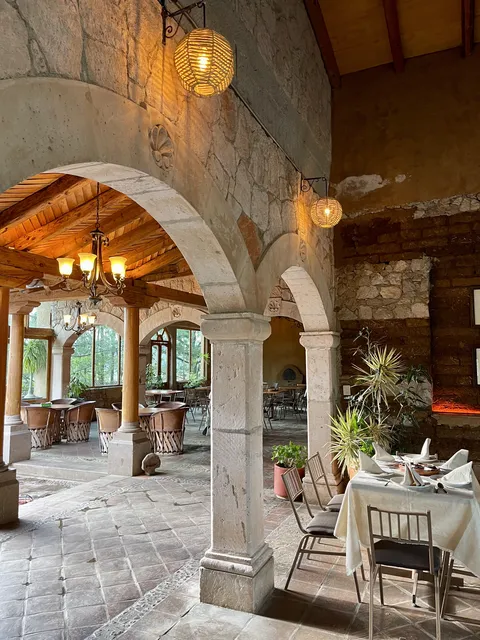El Campirano Restaurante & Hotel image 4