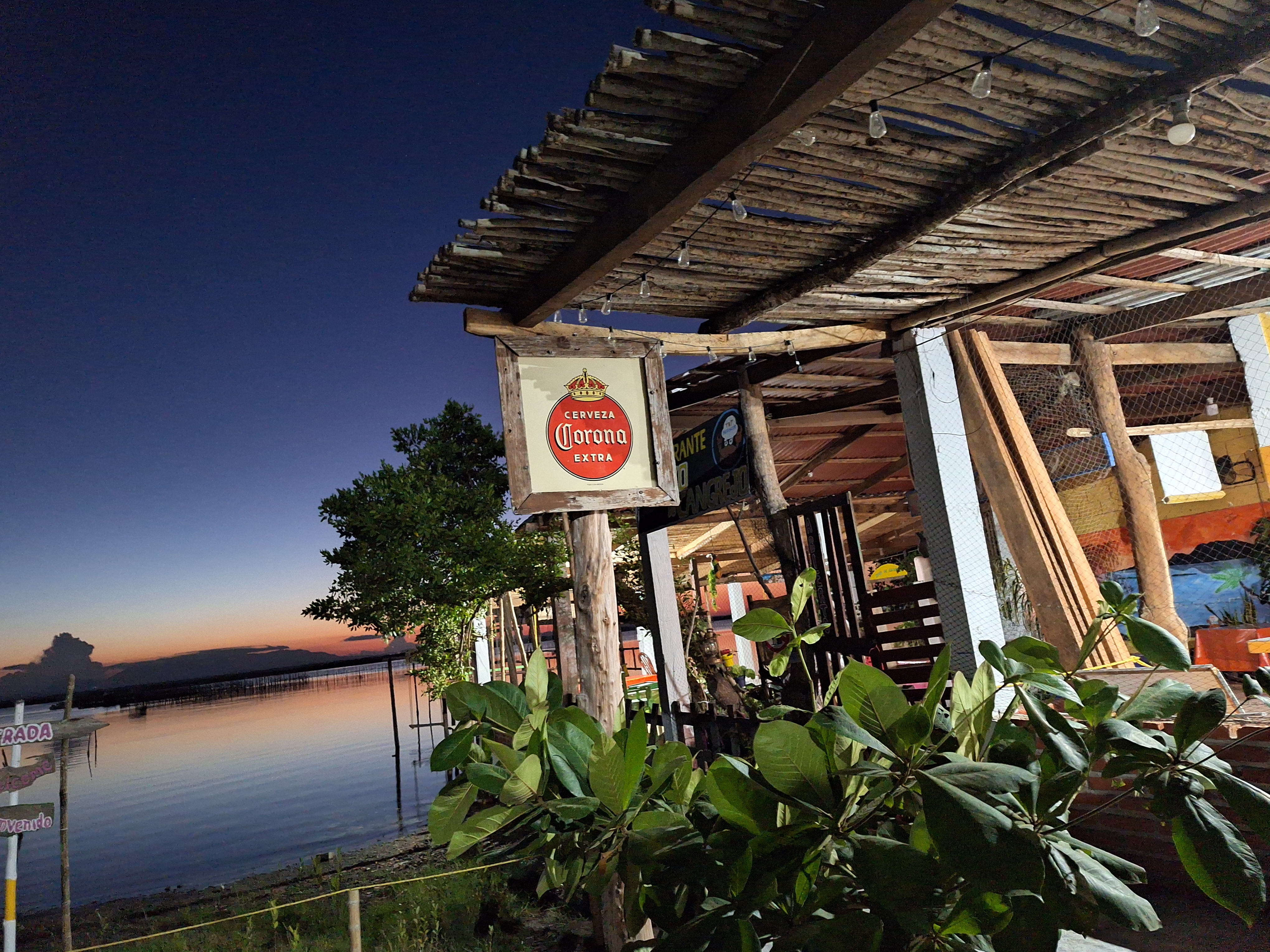 Restaurante El Hoyo De Cangrejo TNT Mariscos image 1