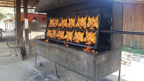 Pollos Asados El Edén image 1
