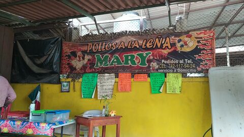 Pollos a la Leña Mary image 1
