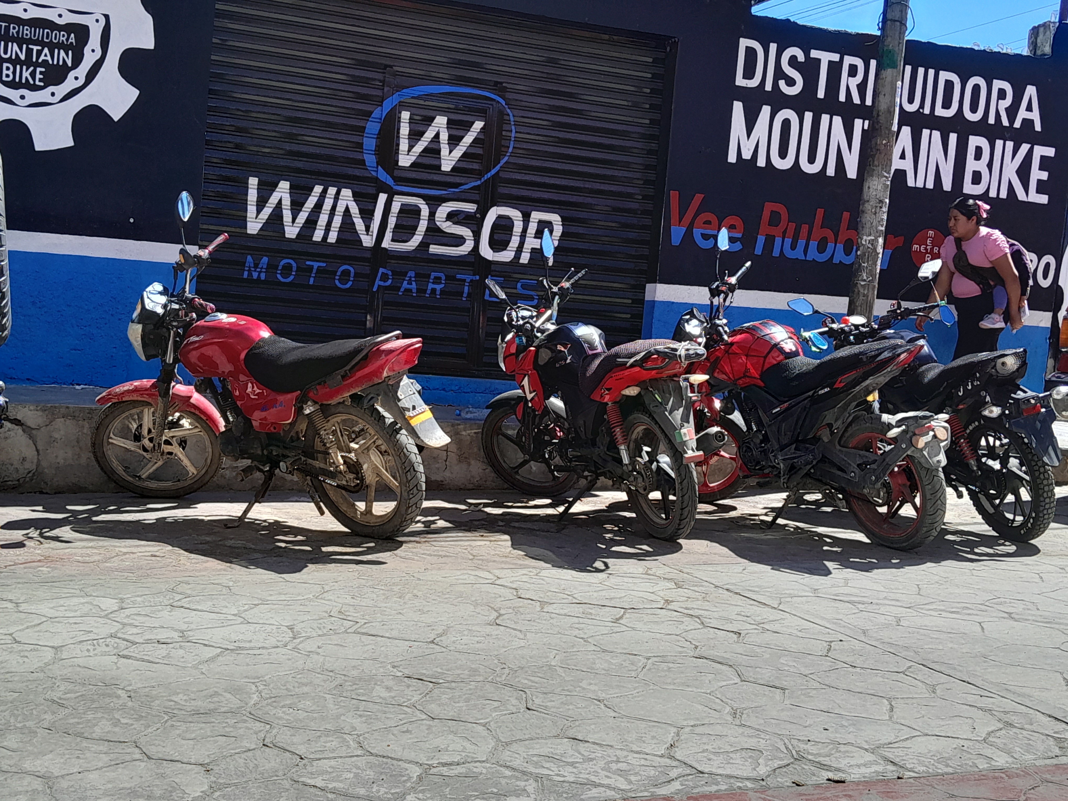 Los mexicanos restaurant image 1