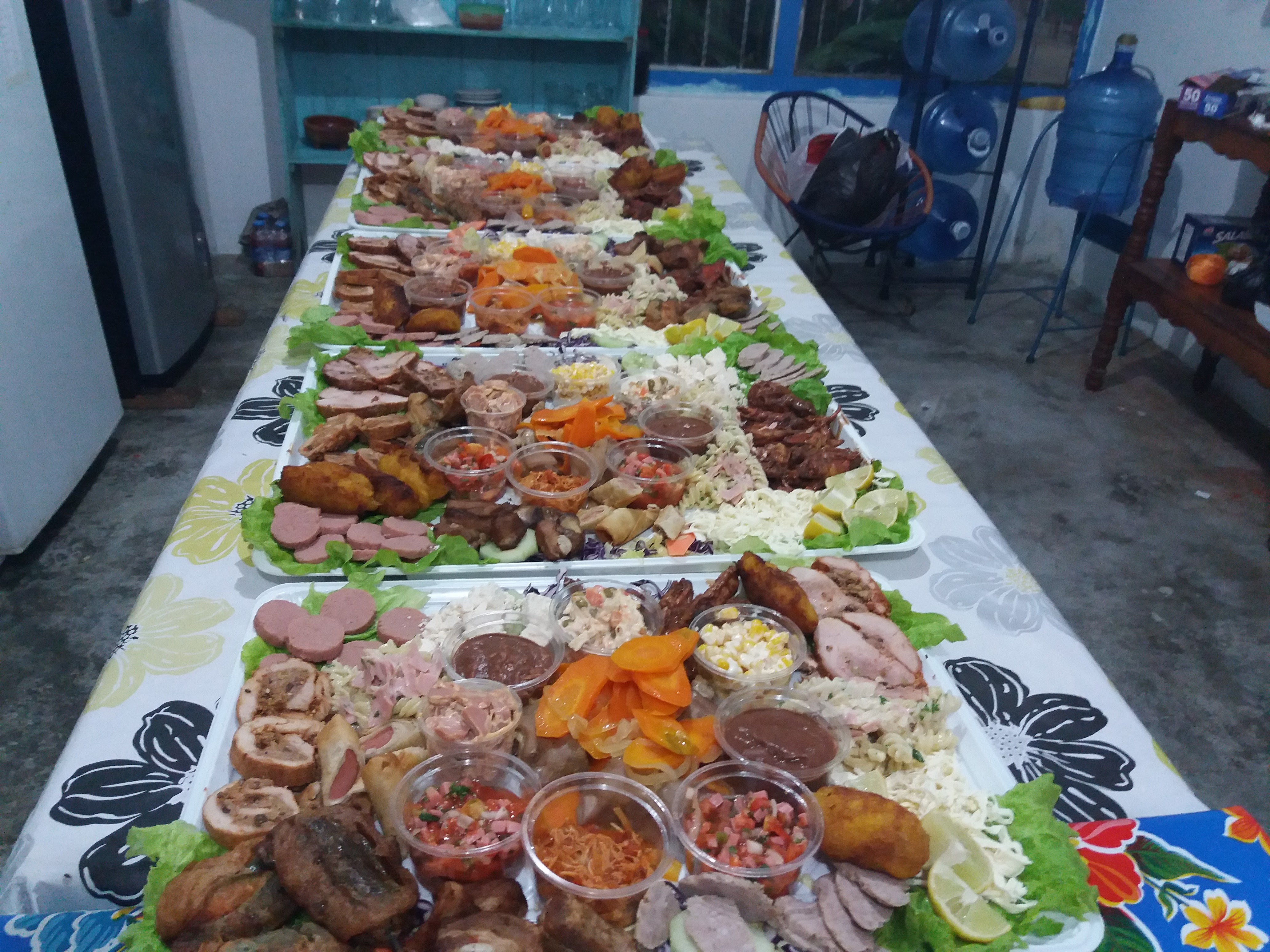 Los Tulipanes Restaurant image 1