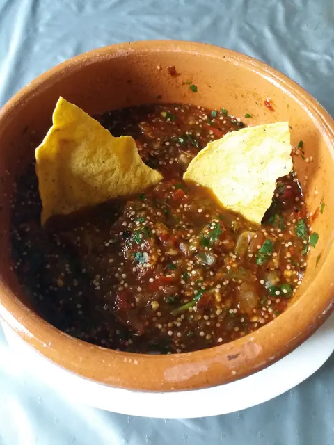 Los Tulipanes Restaurant image 8