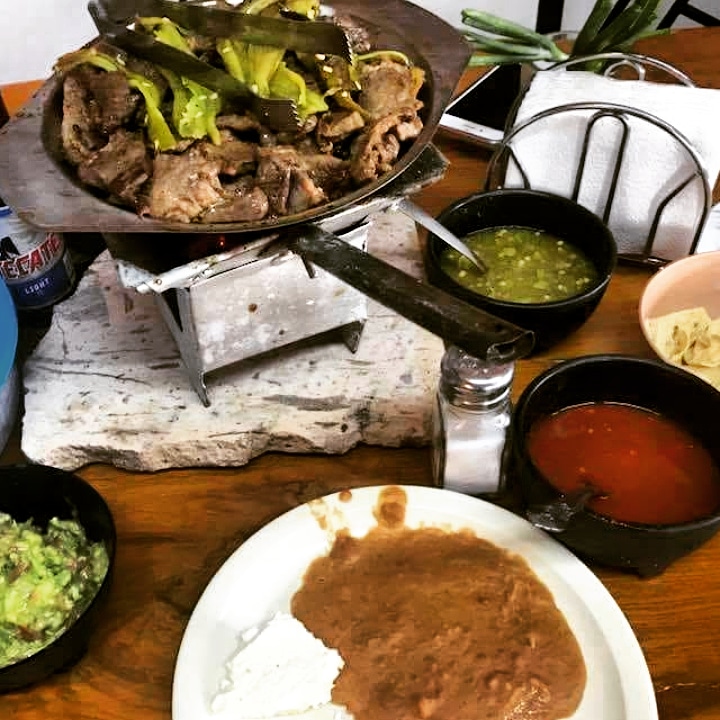 Aqui Con Chano image 6