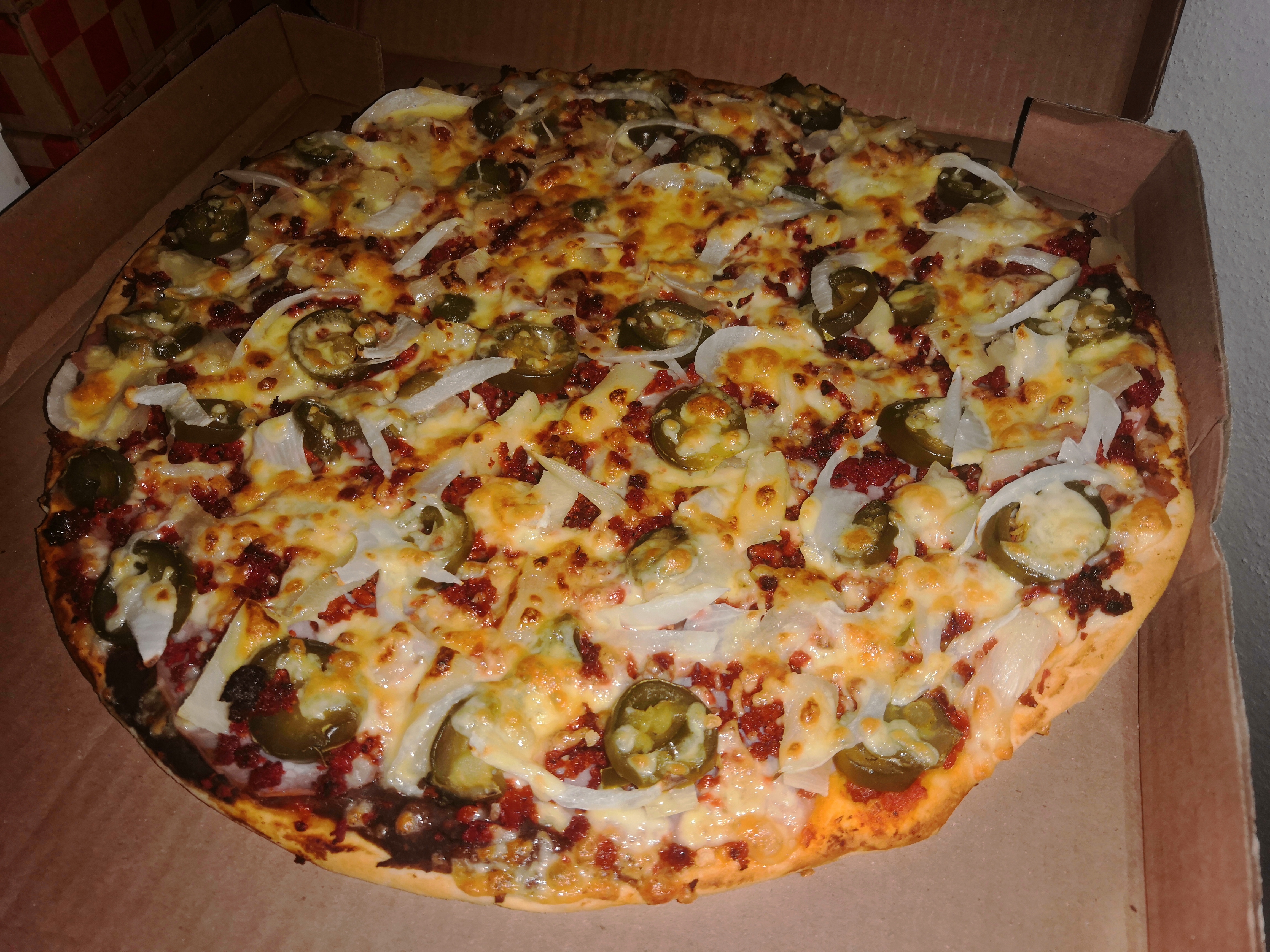 PIZZERÍA BURGER WORLD SUC. CHILON image 3